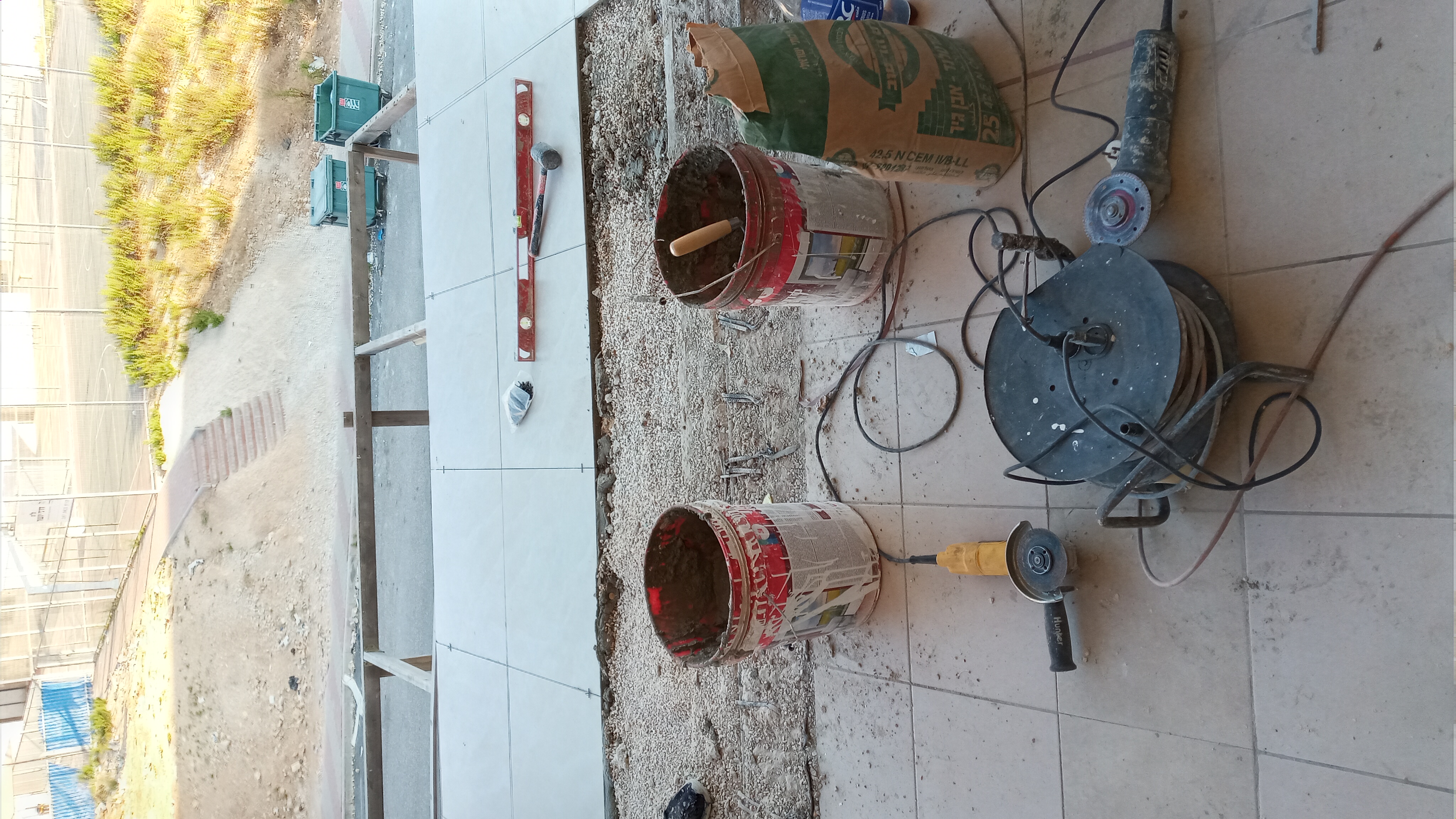 הרחבת מרפסת תלויהת ת