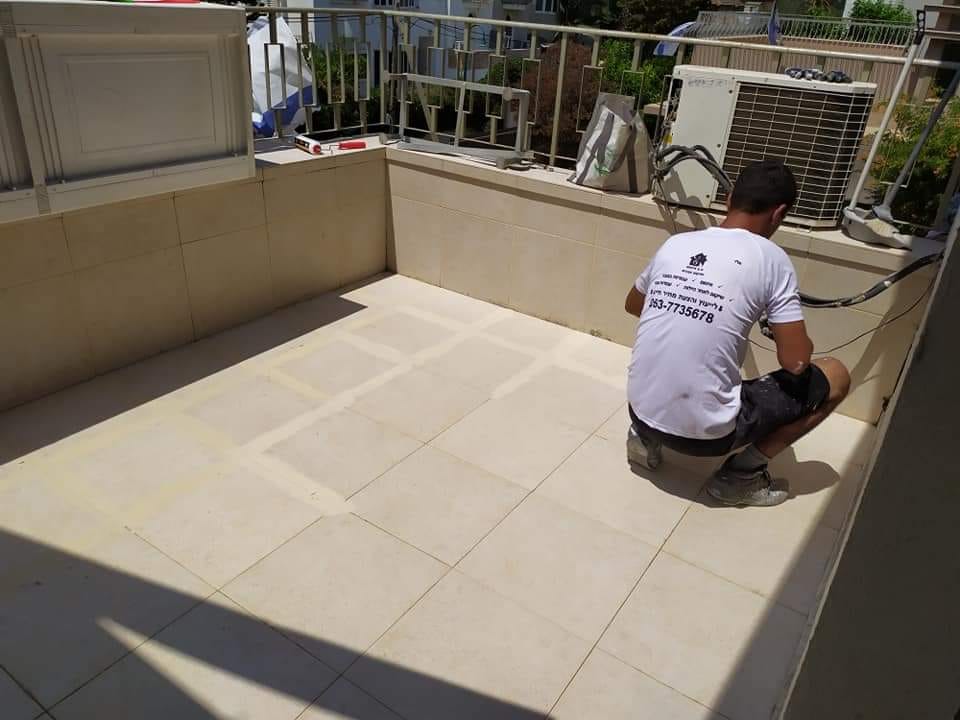 איטום מרפסות