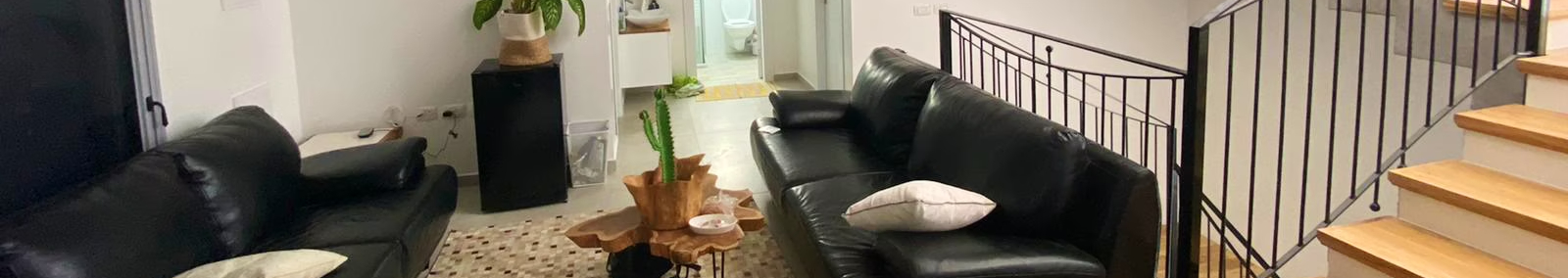 צילום מעבודה של אליאס פרנסיס