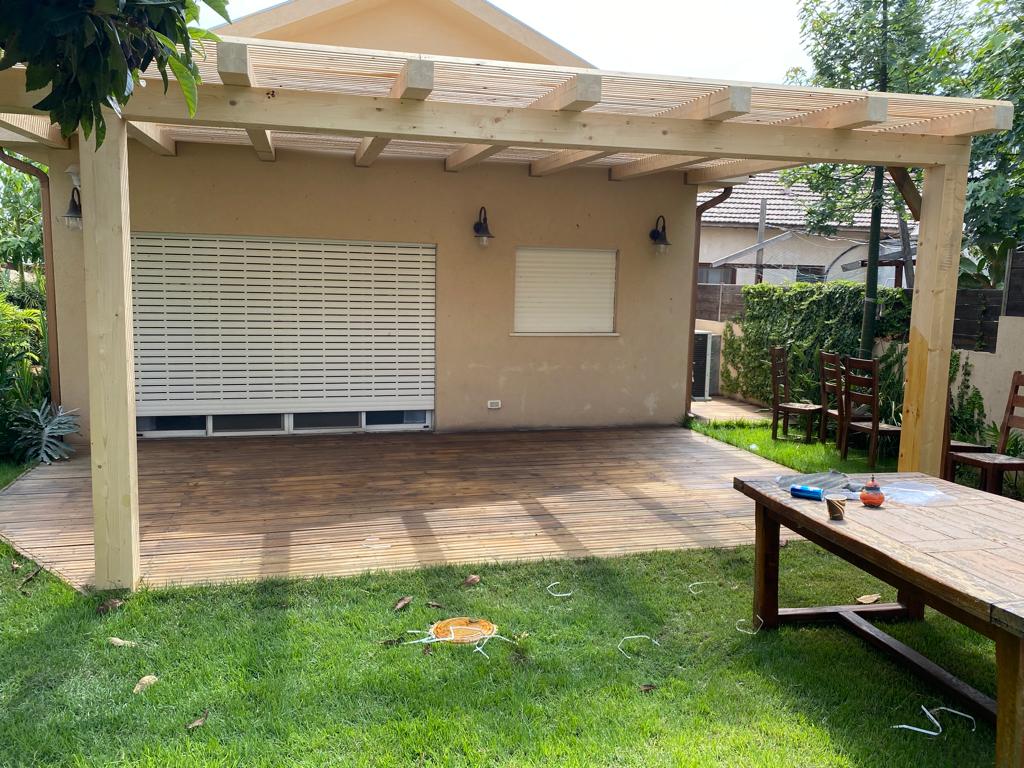 חידוש דק ופרגולות בפרדס חנה