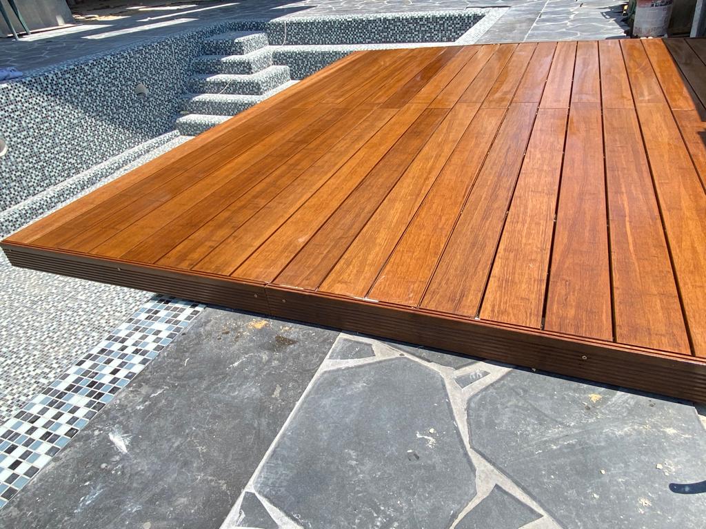 בניית רצפת דק במגדל העמק