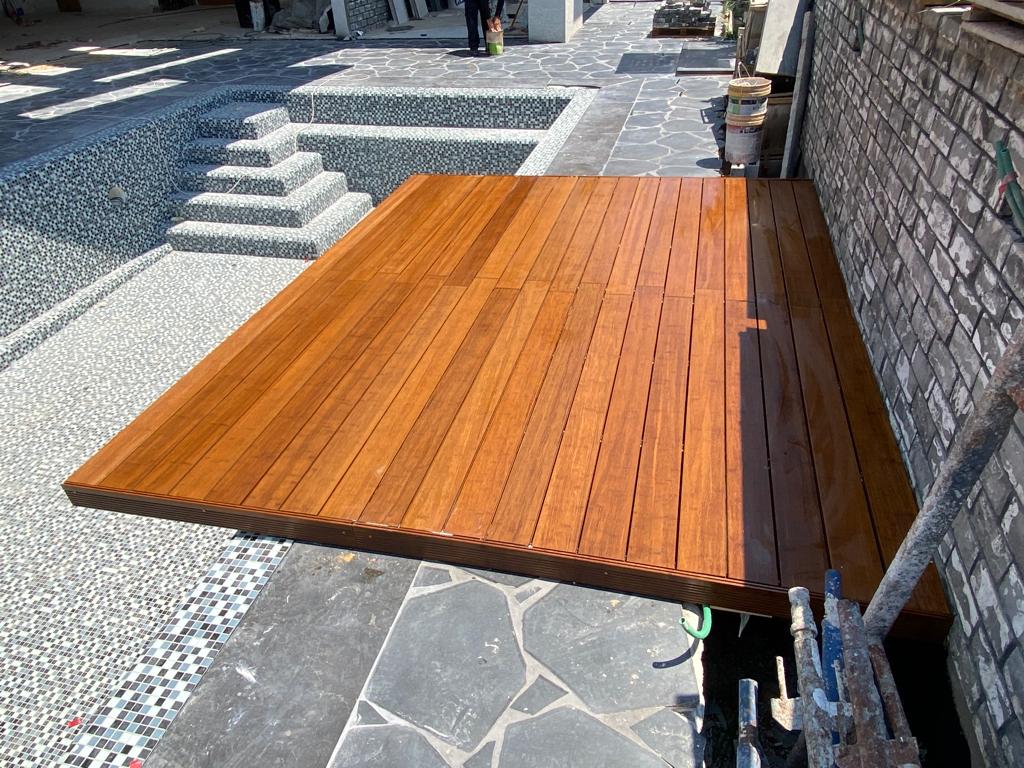 בניית רצפת דק במגדל העמק