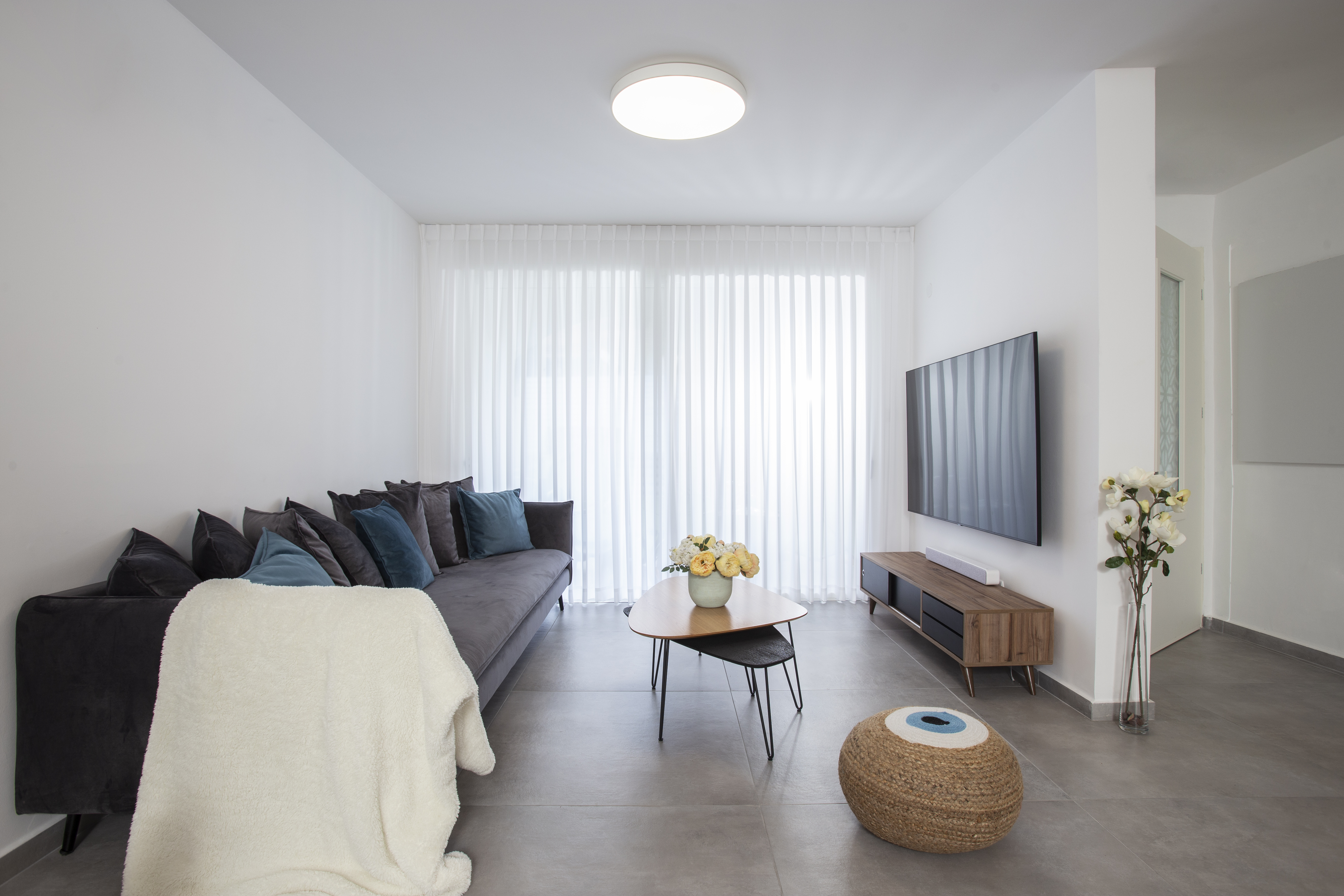 שיפוץ וילה בתל מונד