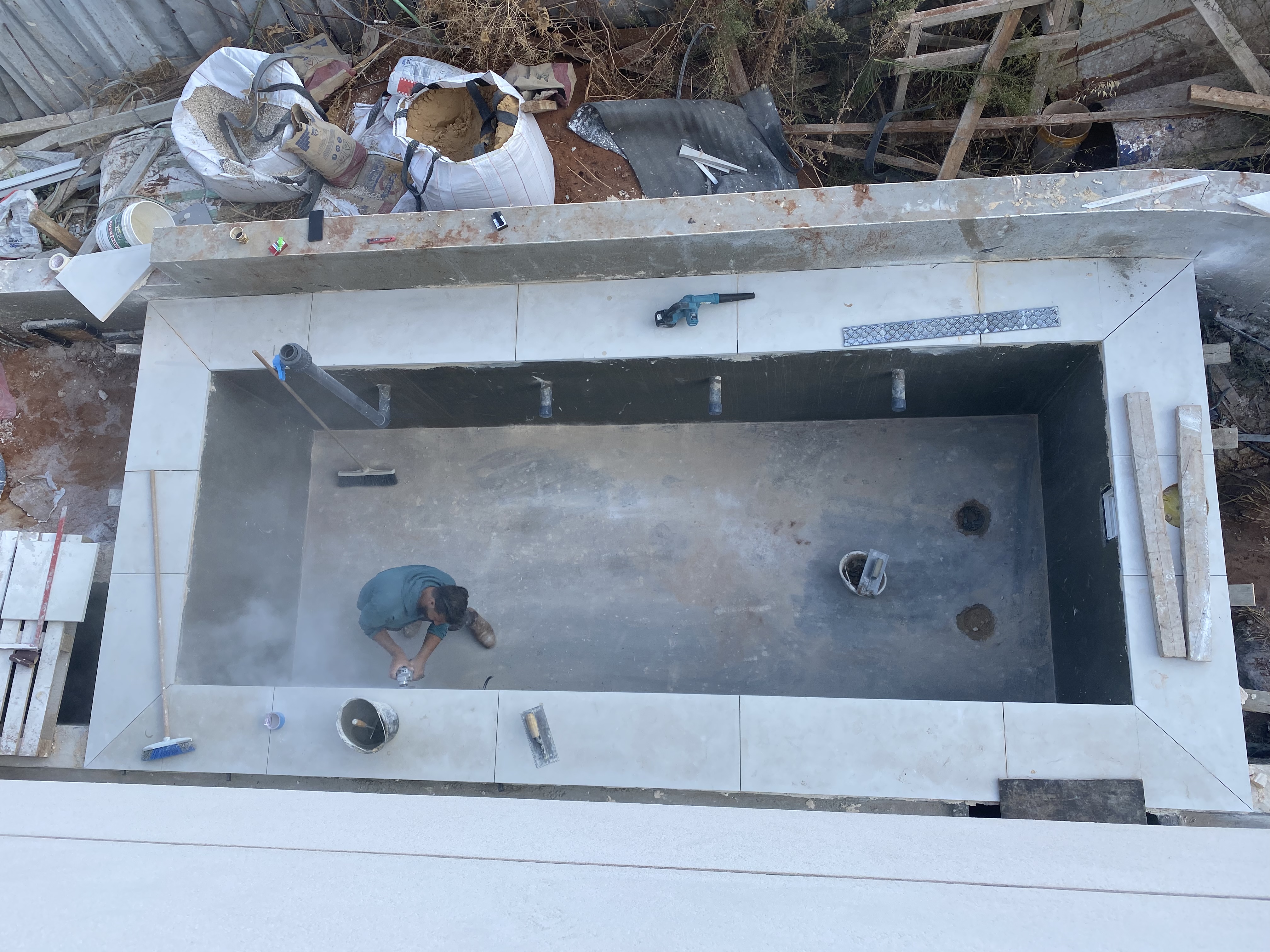 בניית בריכת שחייה פרטית ברמת גן עם האדריכל DBDA