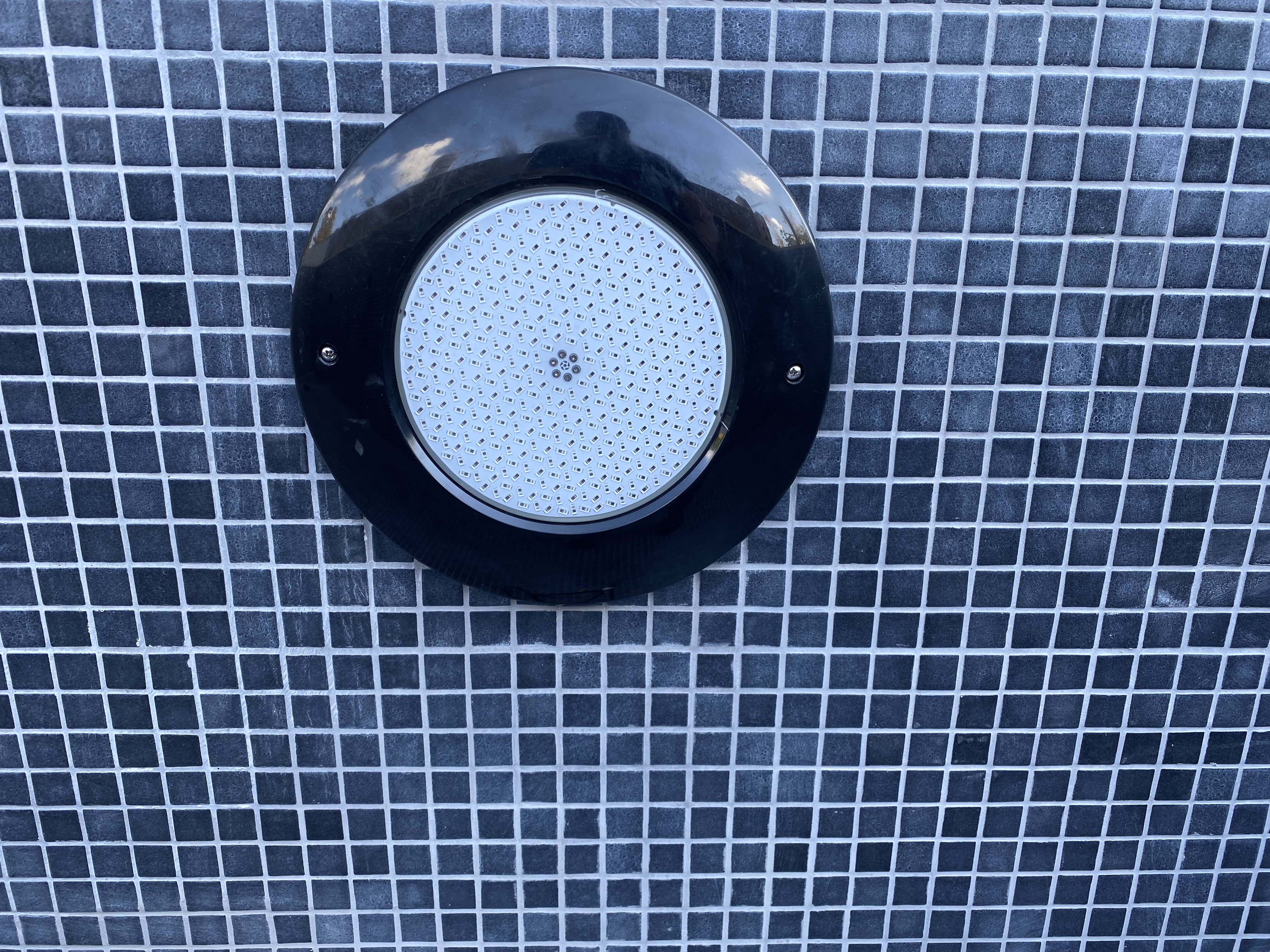 בניית בריכת שחייה פרטית ברמת גן עם האדריכל DBDA