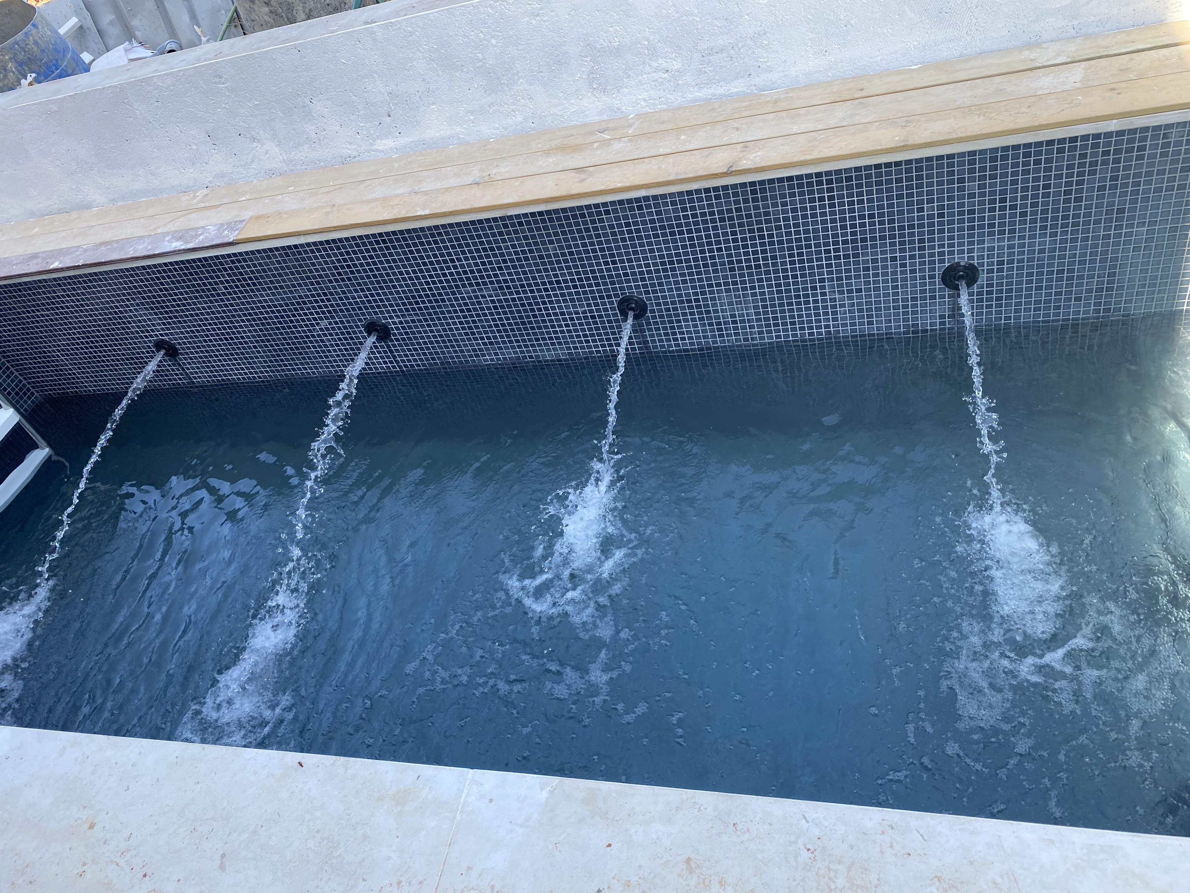 בניית בריכת שחייה פרטית ברמת גן עם האדריכל DBDA