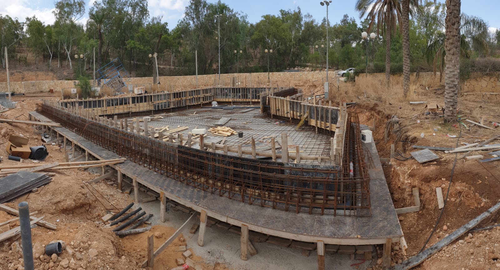 הקמת בריכת שחייה ציבורית כולל פיתוח