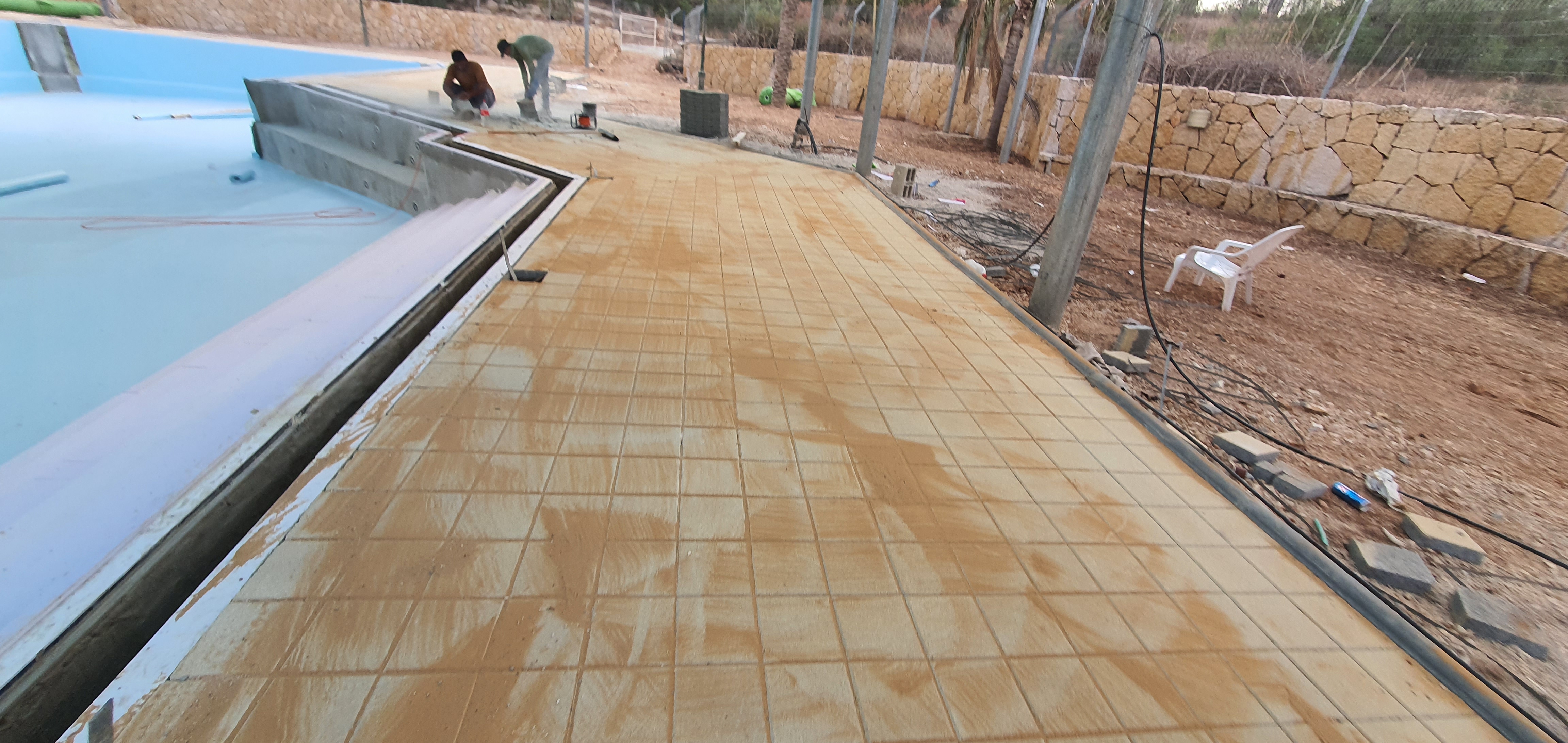 הקמת בריכת שחייה ציבורית כולל פיתוח