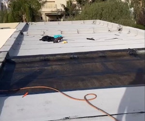 צילום מעבודה של ליאן תמם