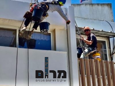 צביעת קירות חוץ