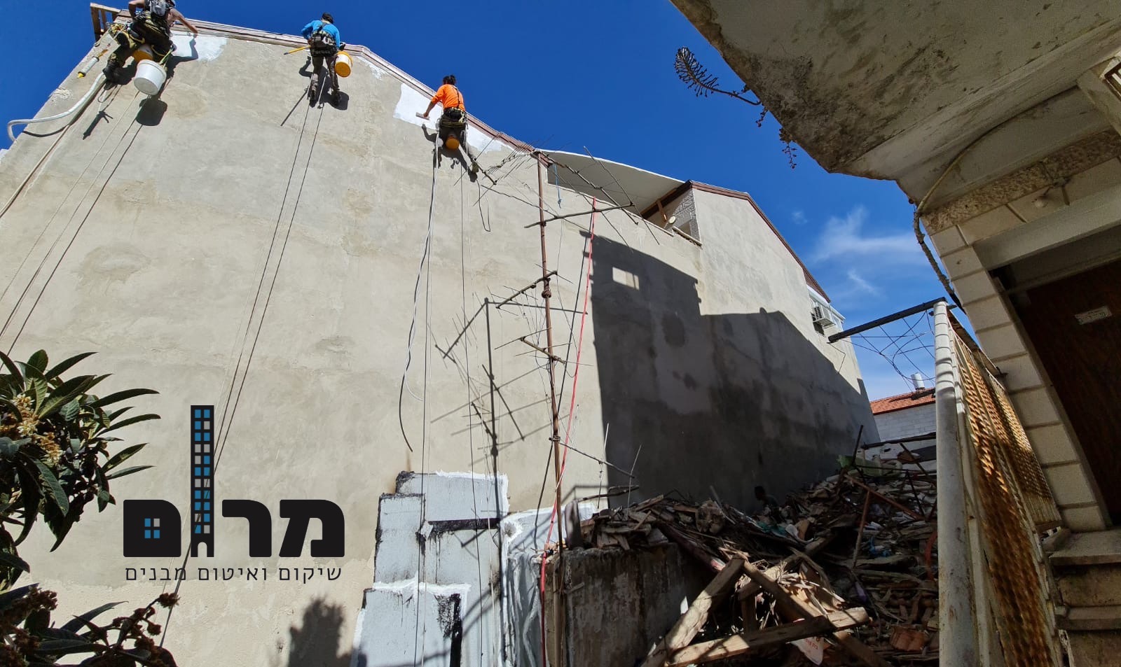 צביעת קירות חוץ