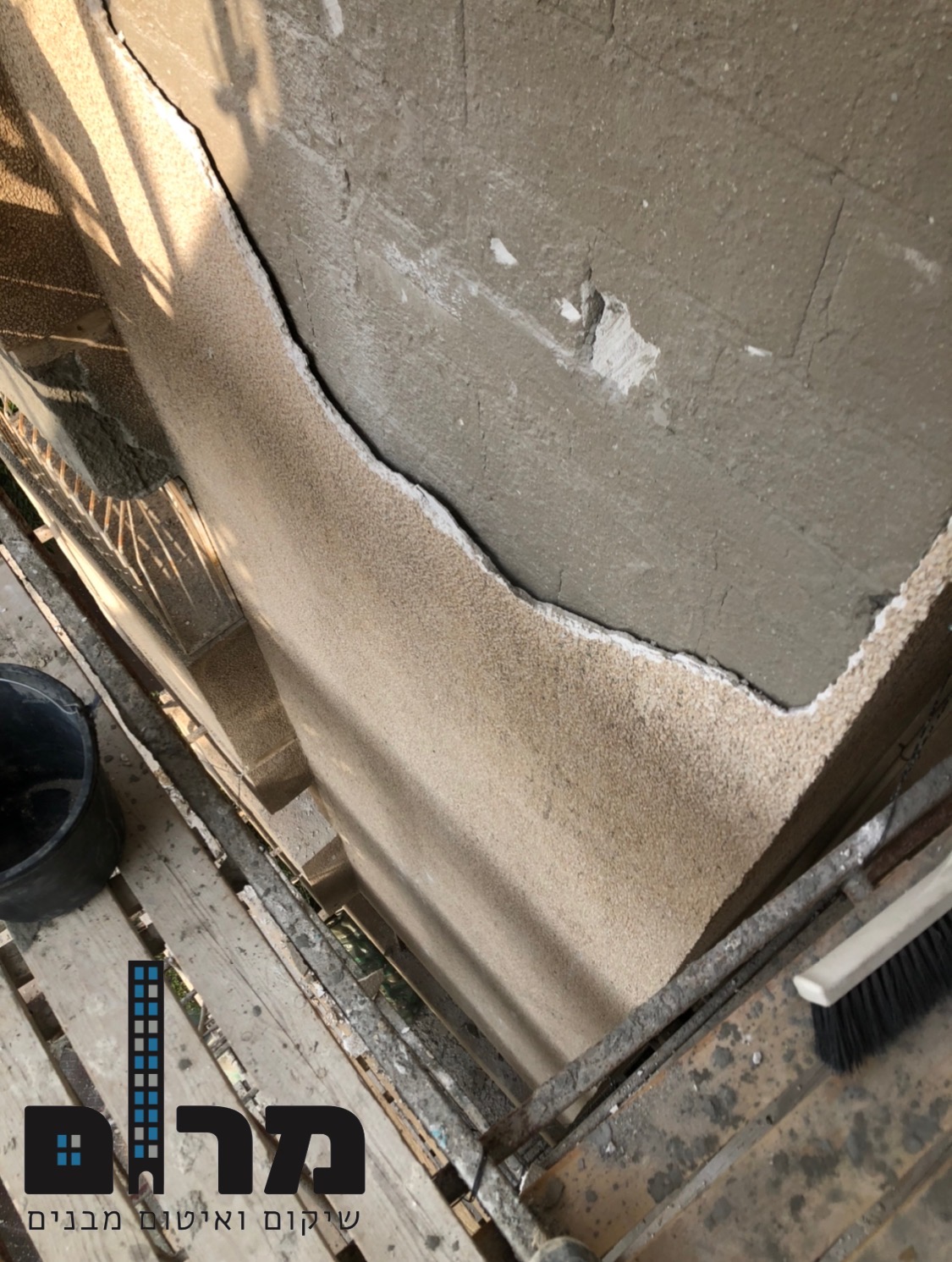 שיקום - עמודים/קירות חיצוניים