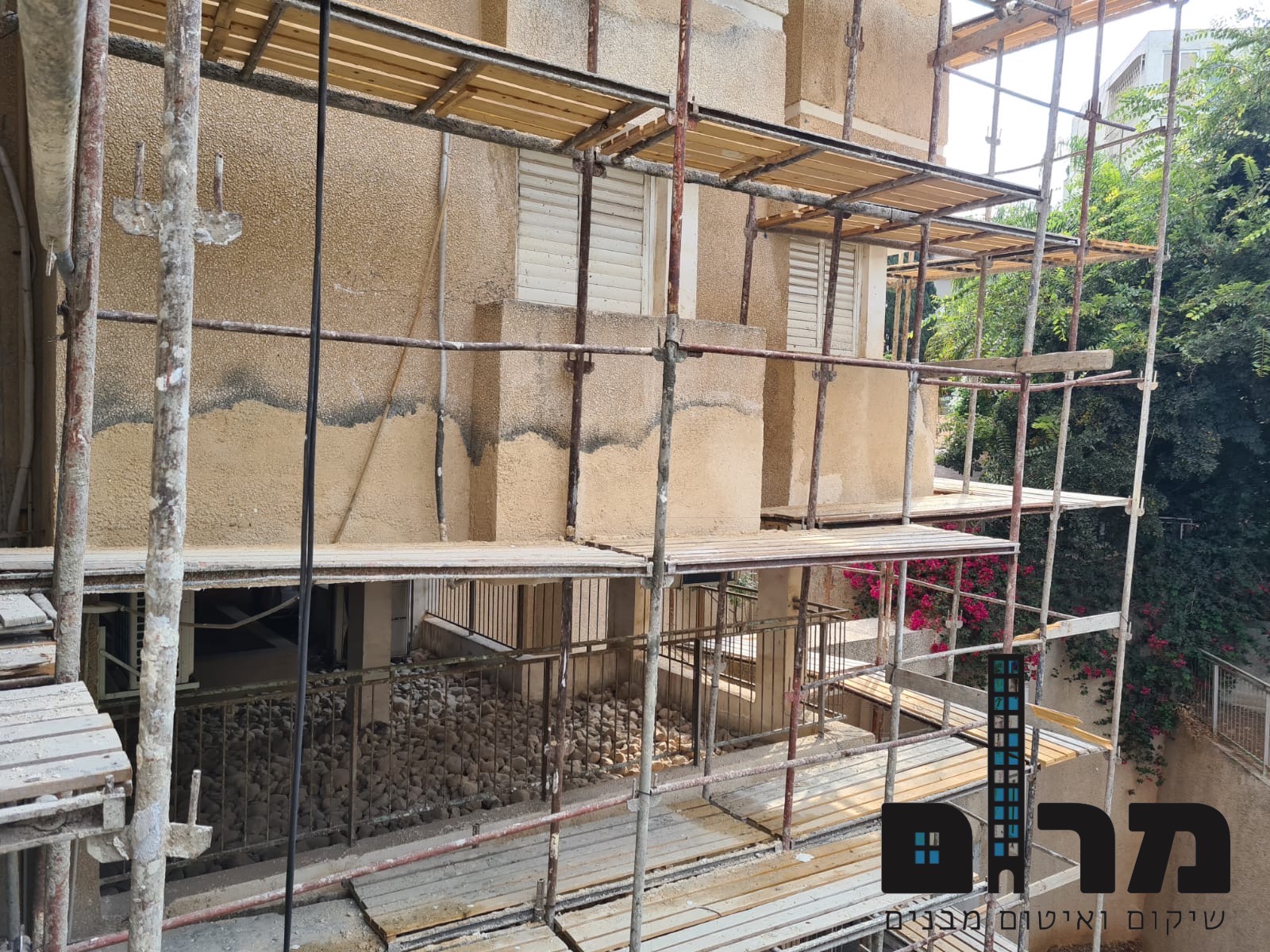 שיקום - עמודים/קירות חיצוניים