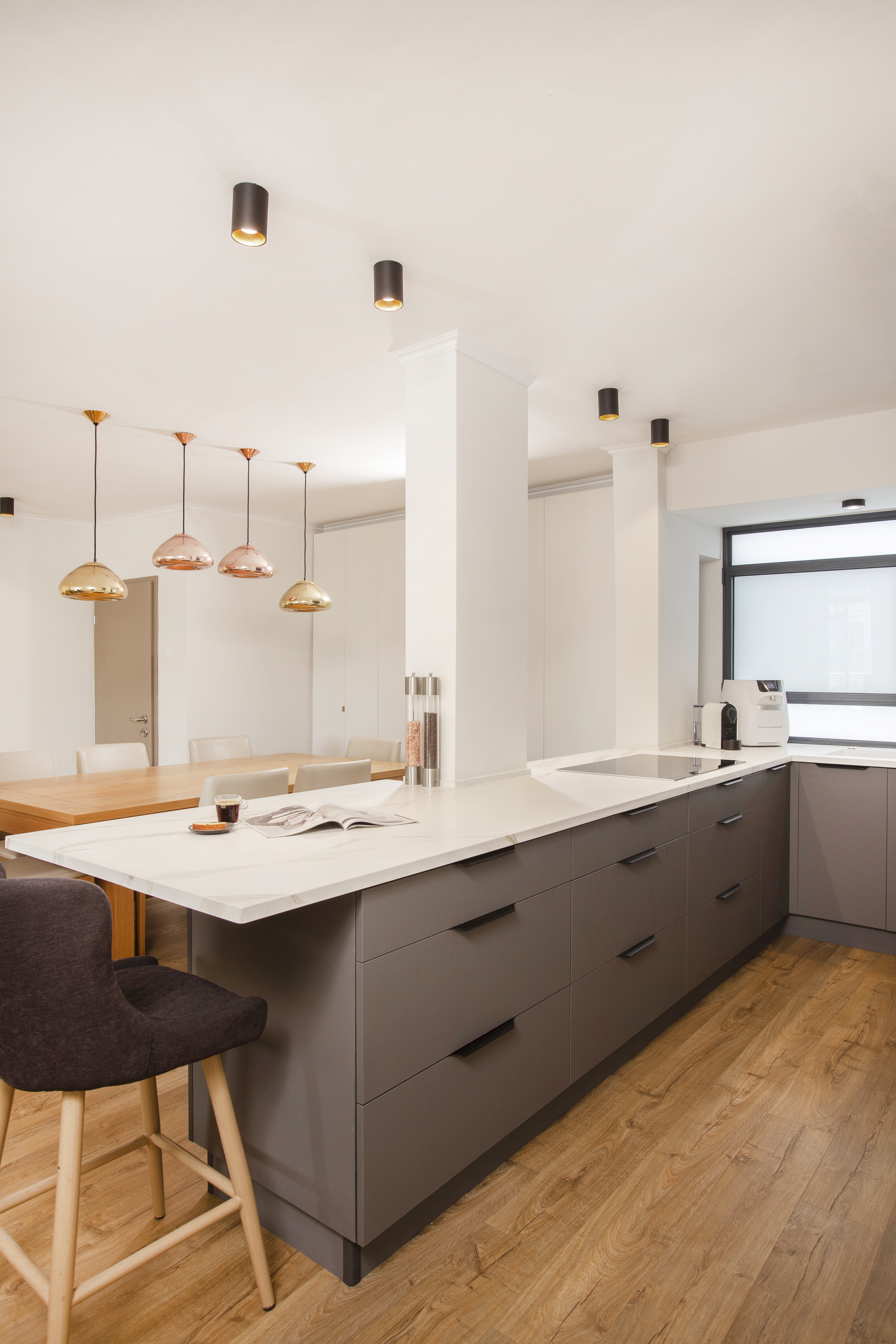 מטבח מודרני מרשים בדירה בכפר סבא