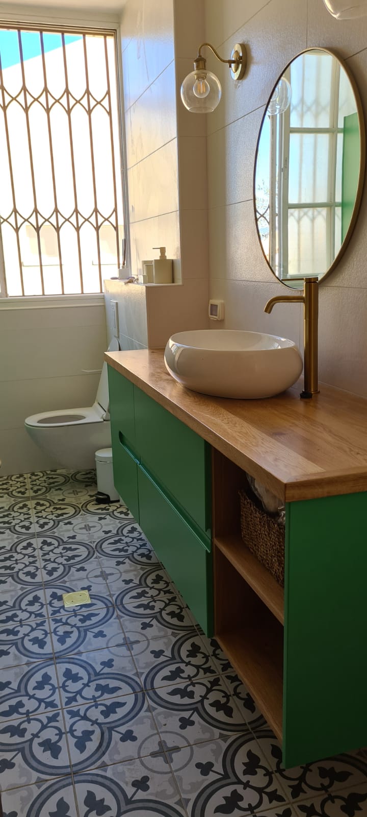 מגוון שיפוצי אמבטיה