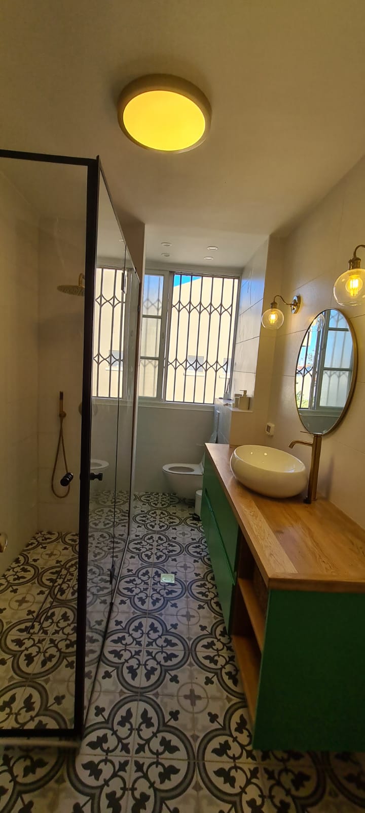 מגוון שיפוצי אמבטיה