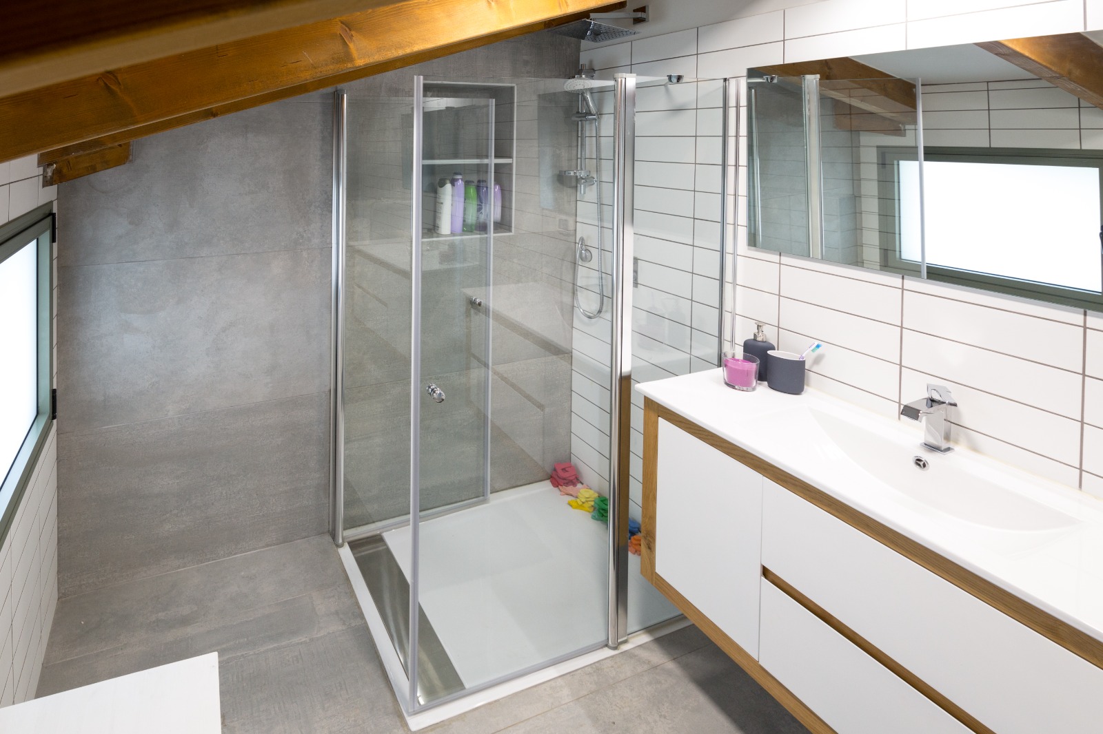 עיצוב מחדש של בית בנוי עץ