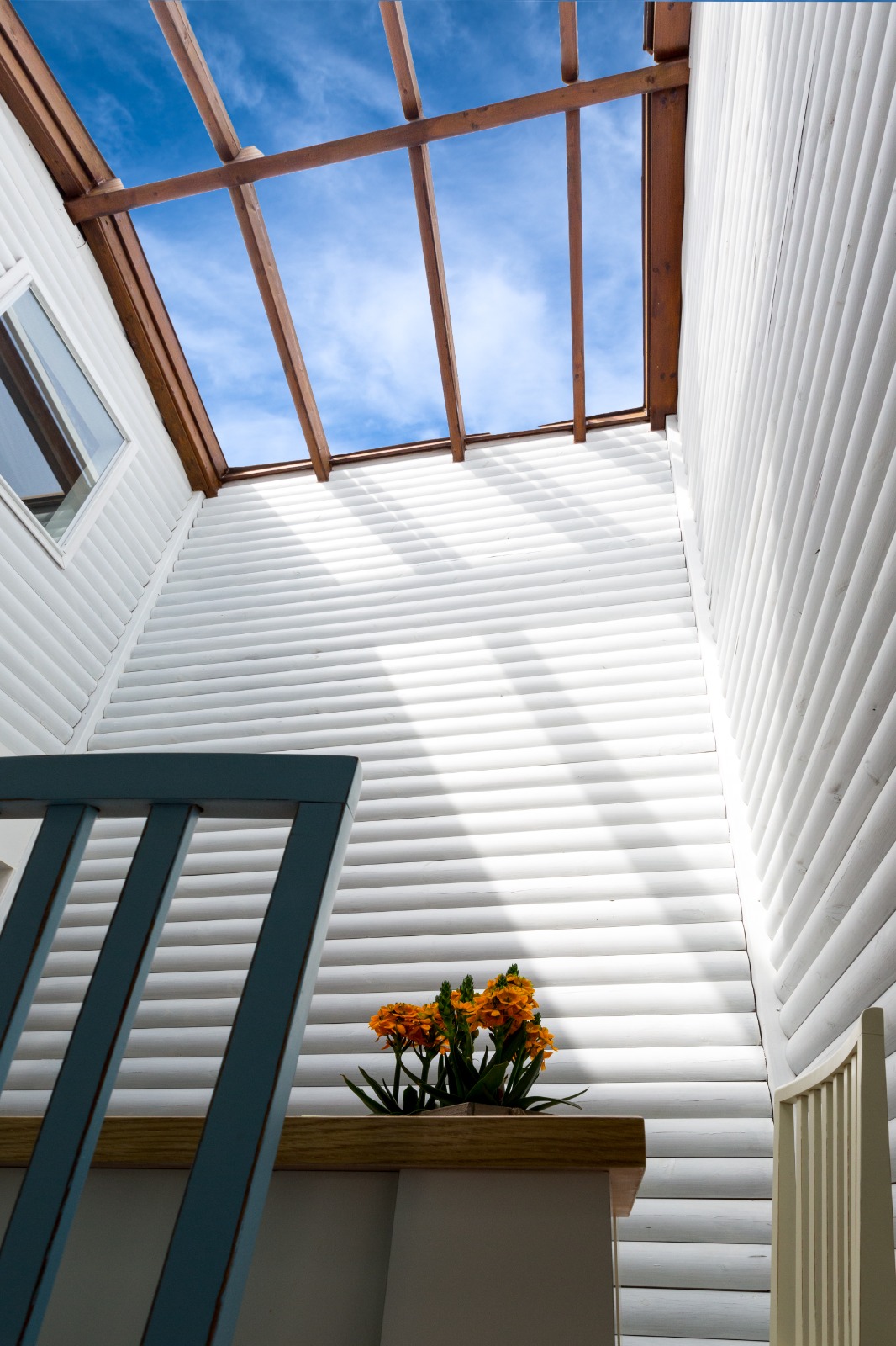 עיצוב מחדש של בית בנוי עץ