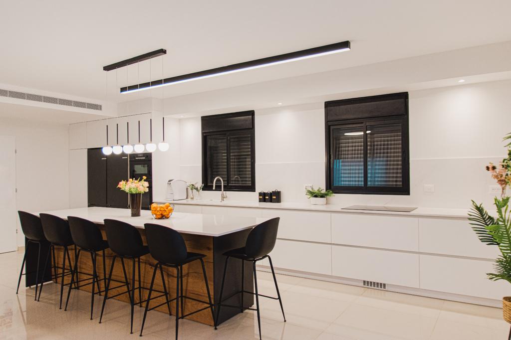 תכנון ועיצוב סלון ומטבח בדירת פנטהאוז