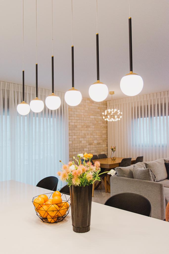 תכנון ועיצוב סלון ומטבח בדירת פנטהאוז