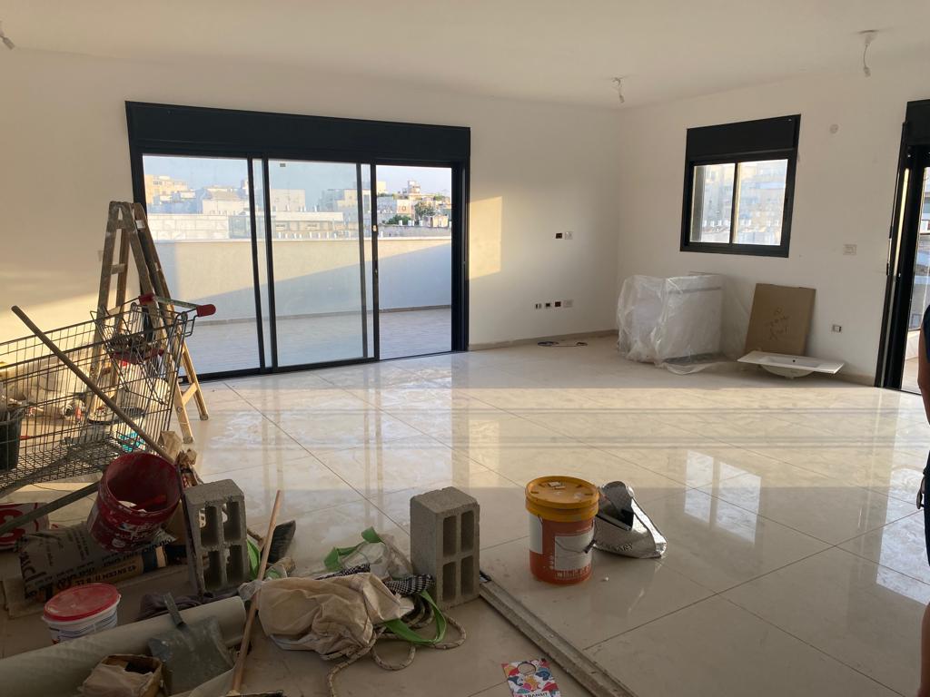 תכנון ועיצוב סלון ומטבח בדירת פנטהאוז