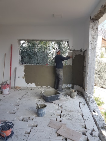 שיפוץ בית אצל פליקס