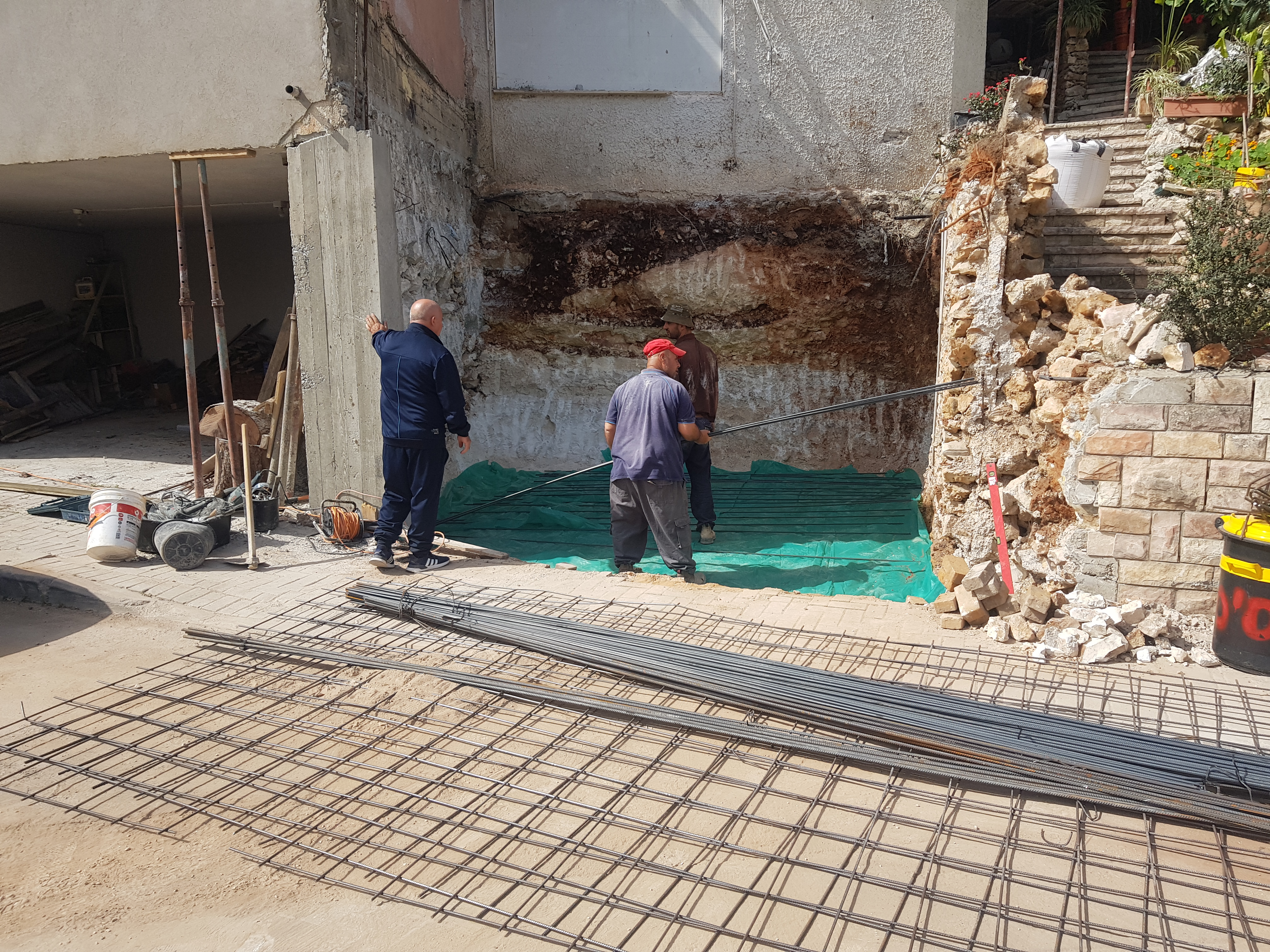 שיפוץ בית אצל פליקס