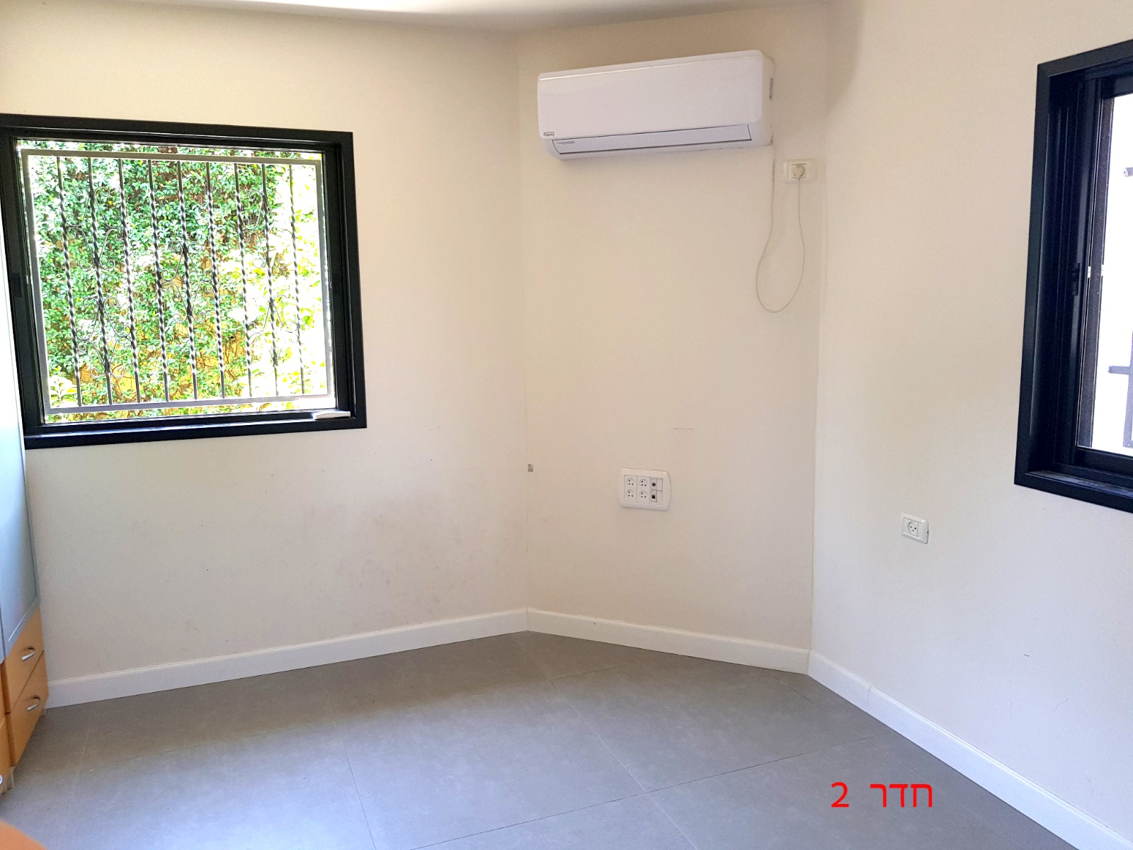 שיפוץ בית אצל אלכס וגריי