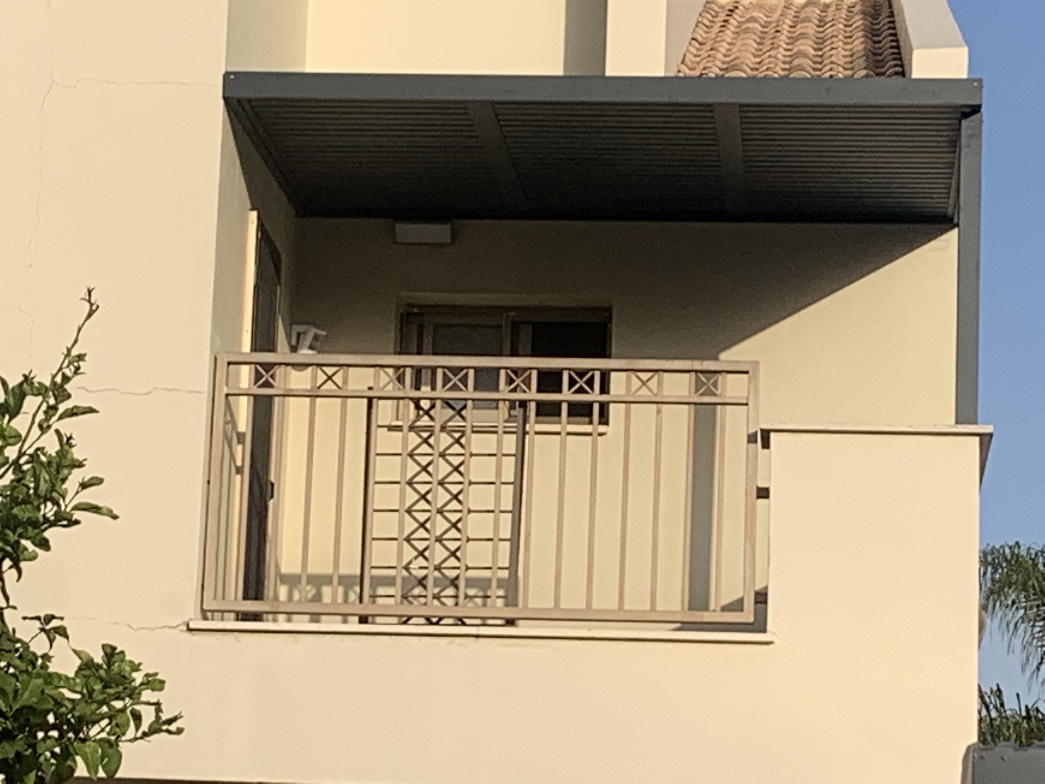 ‏עבודות פרגולות אלומיניום