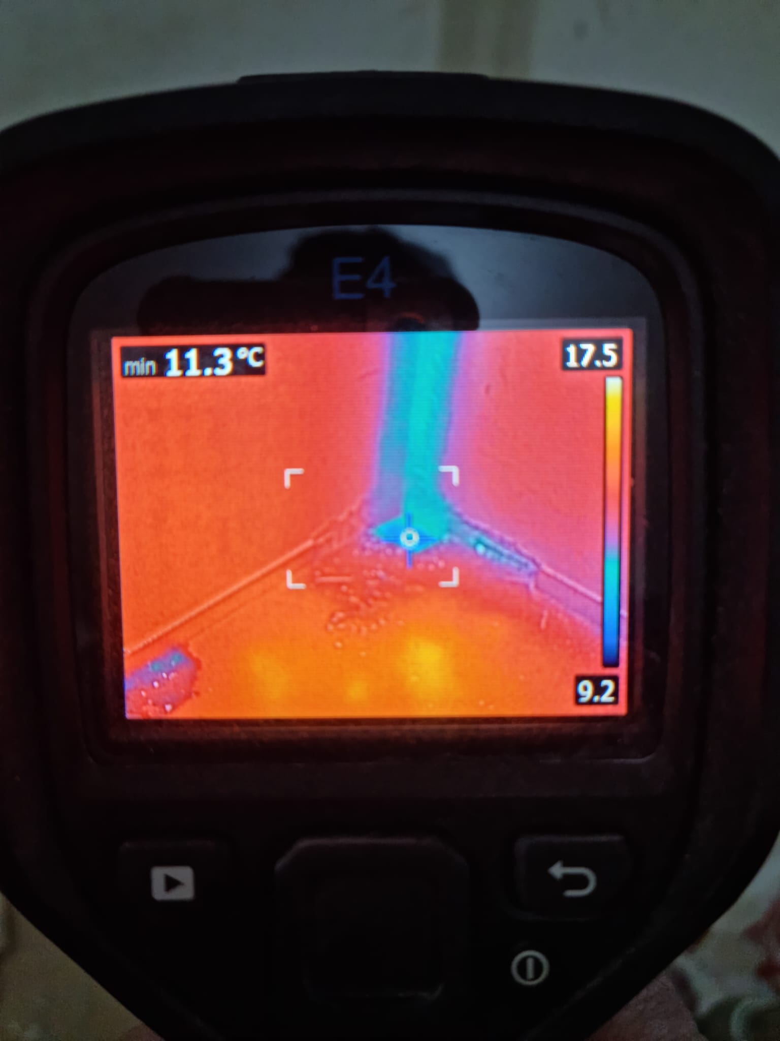 איתור נזילה