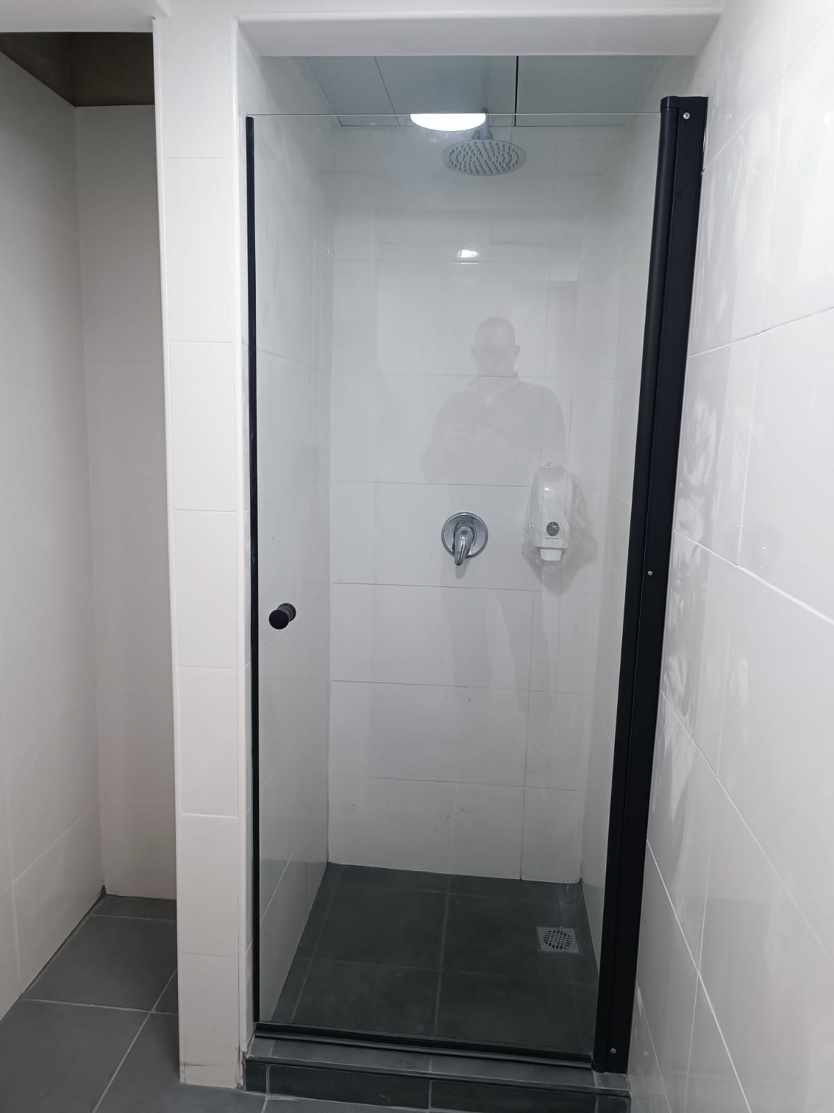 שיפוץ מקלחונים ובתי שימוש הרצליה