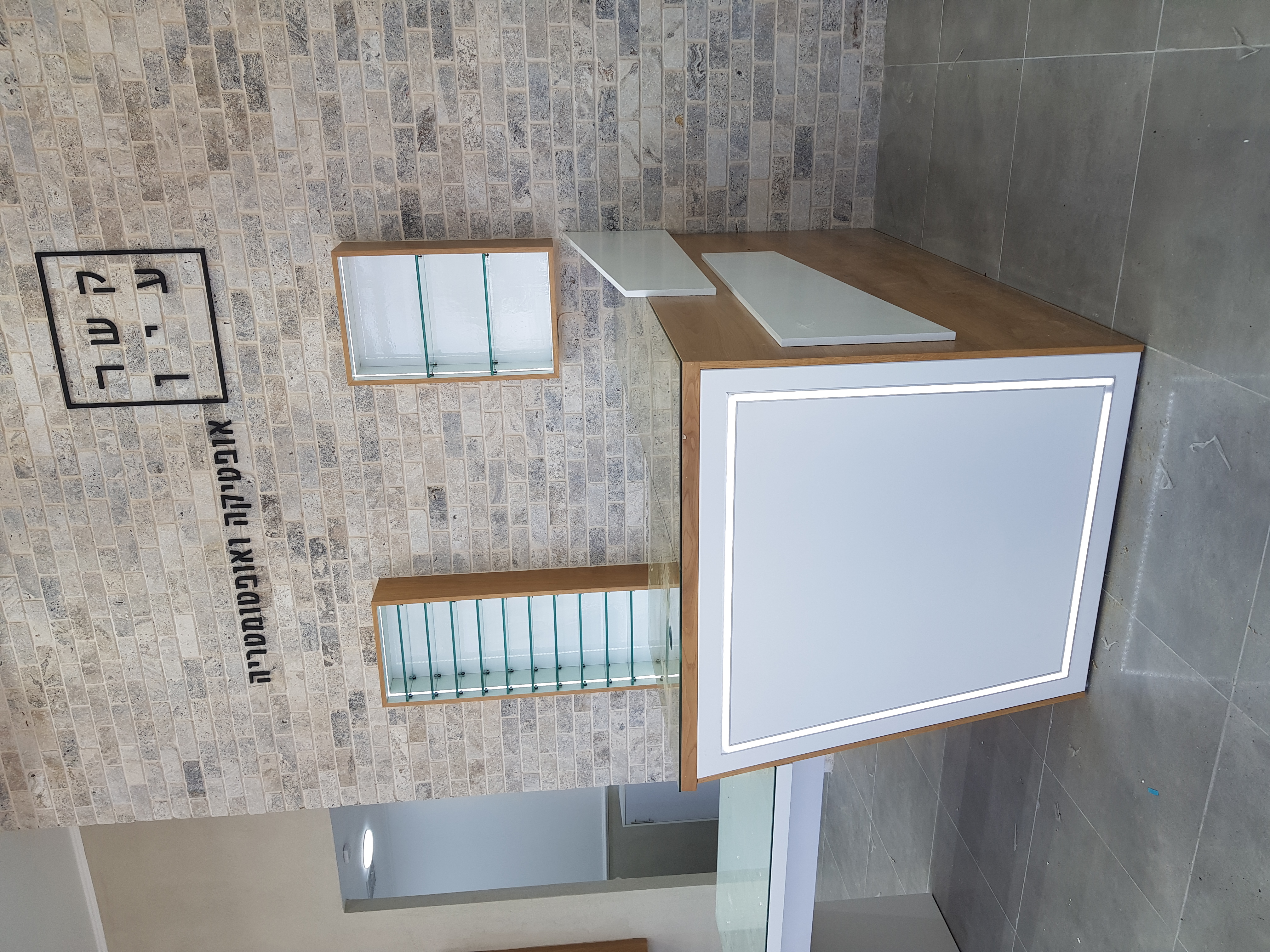 עיצוב והקמת חנות אופטיקה