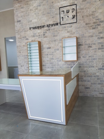 עיצוב והקמת חנות אופטיקה