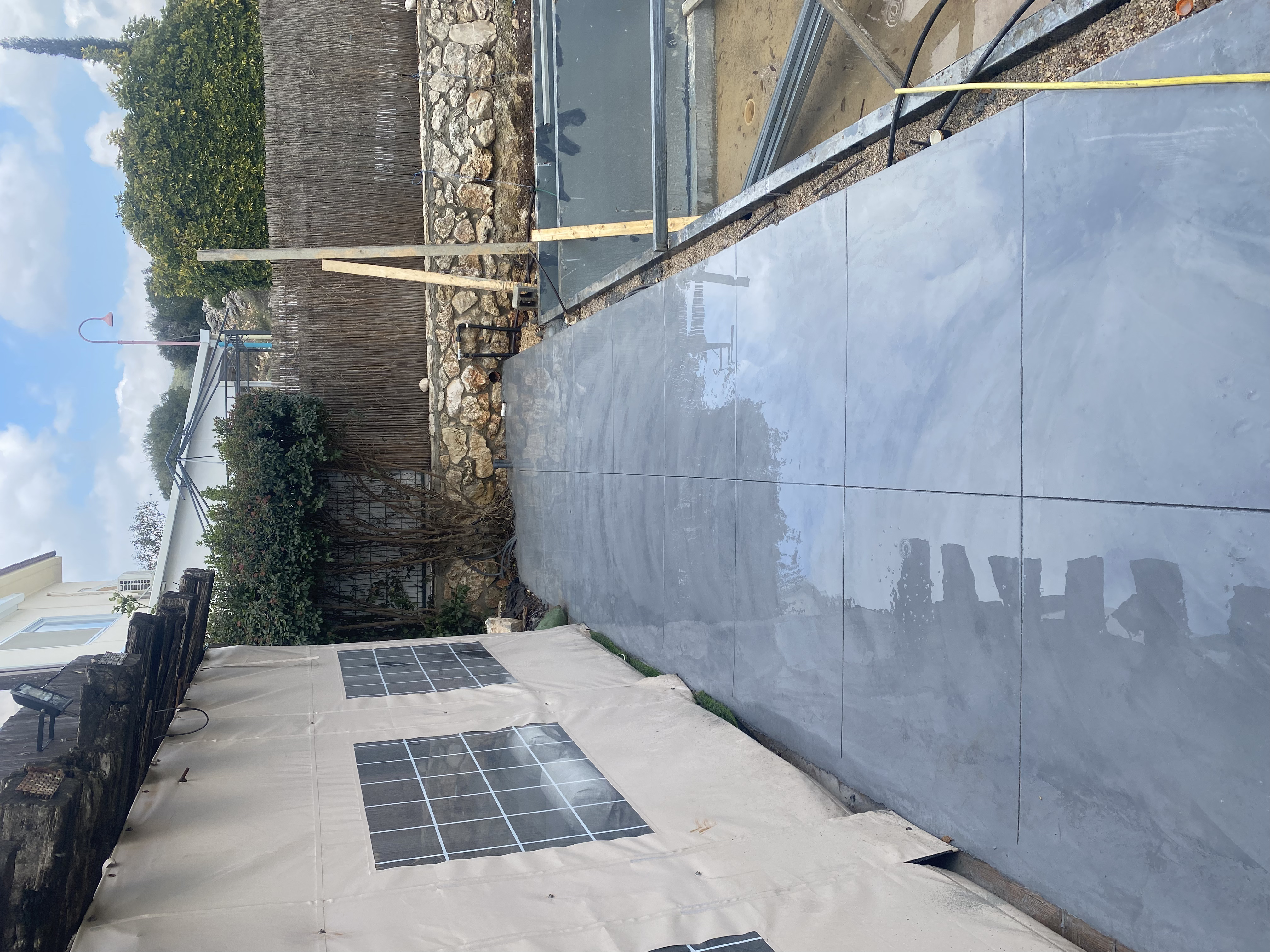 יציקת בטון והחלקה עם סלר של בית פרטי