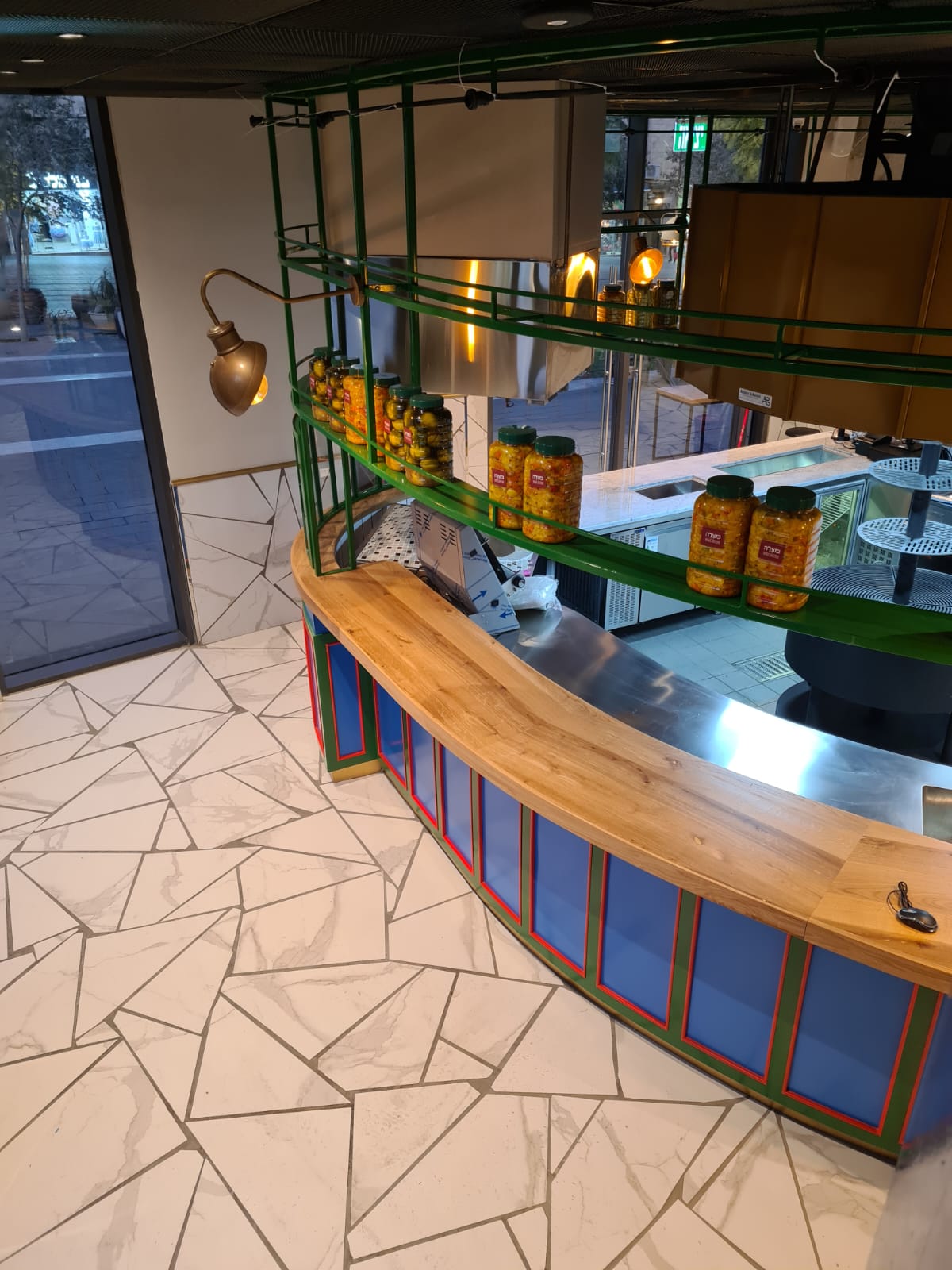 שיפוץ מסעדה