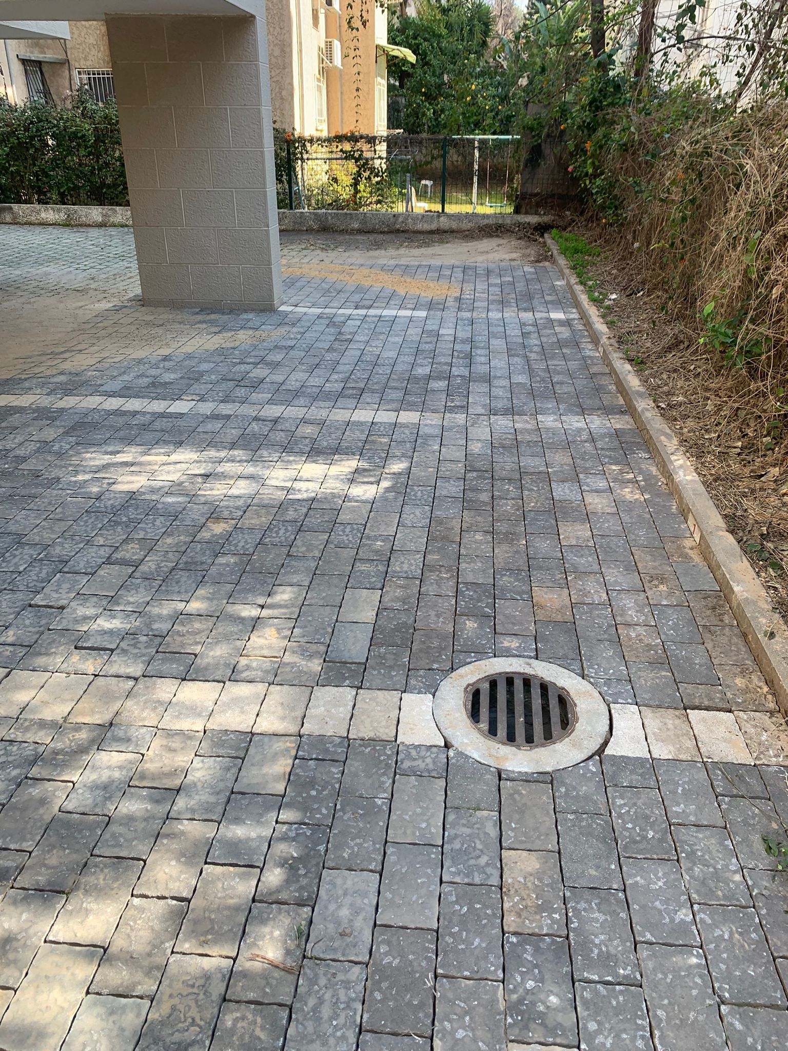 אבנים משתלבות