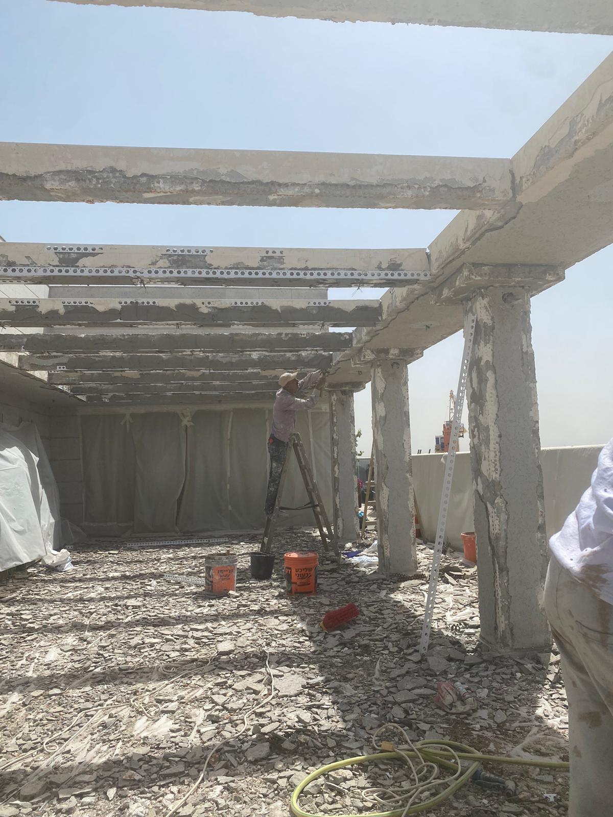 שליכט צבעוני עם חידוש פינות