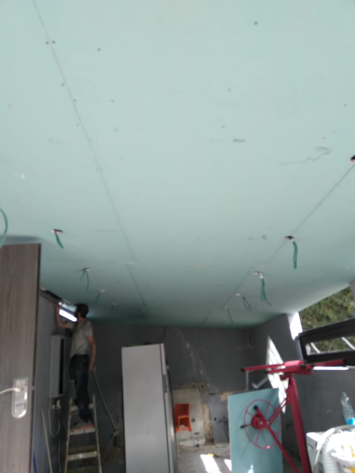 שיפוץ קומפלט בית פרטי , וחצר