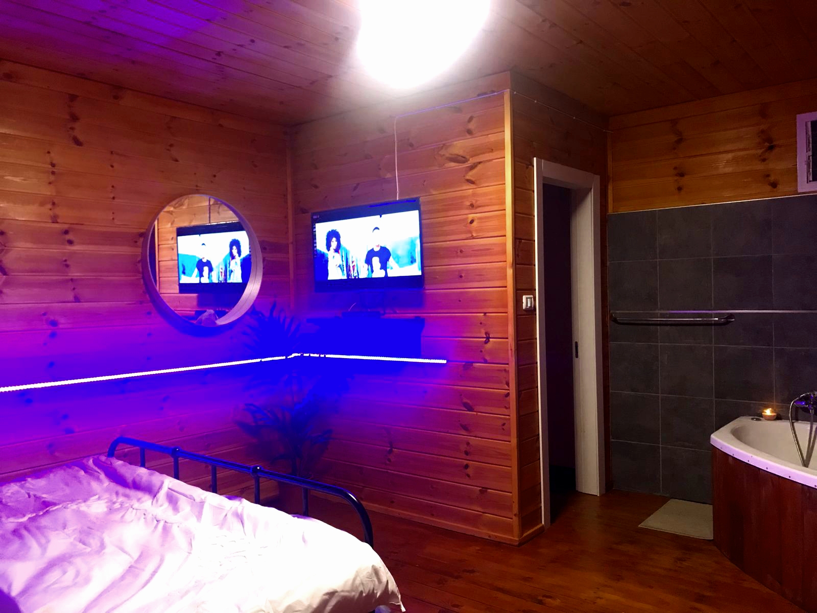 יחידות אירוח בבניה מתקדמת