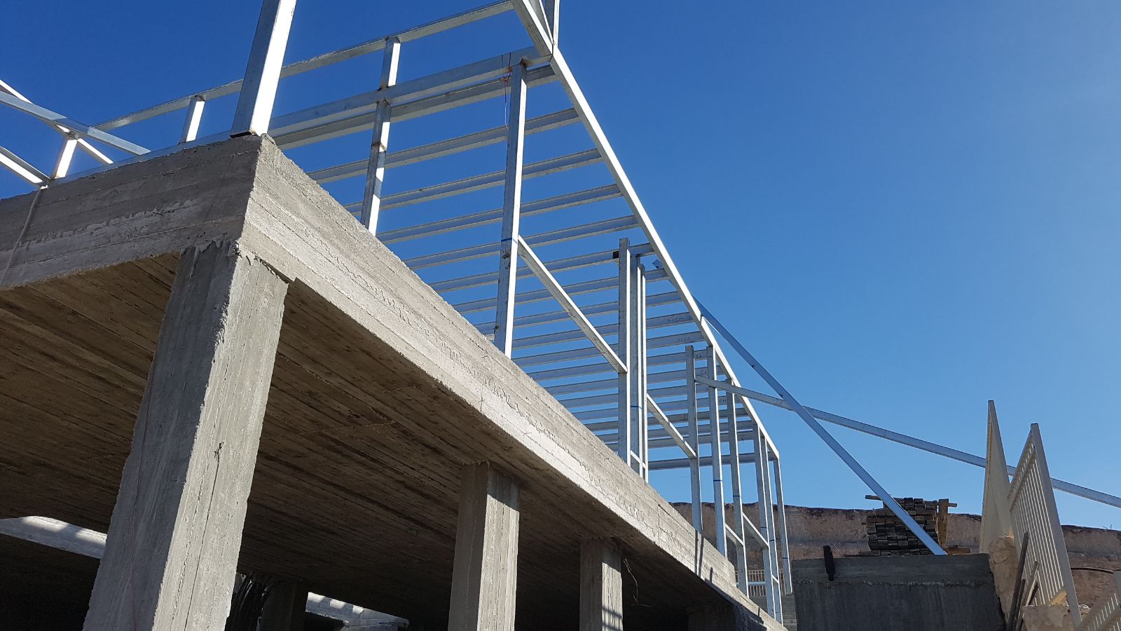 עבודות בניה ירוקה כבניה מתקדמת-שלבים