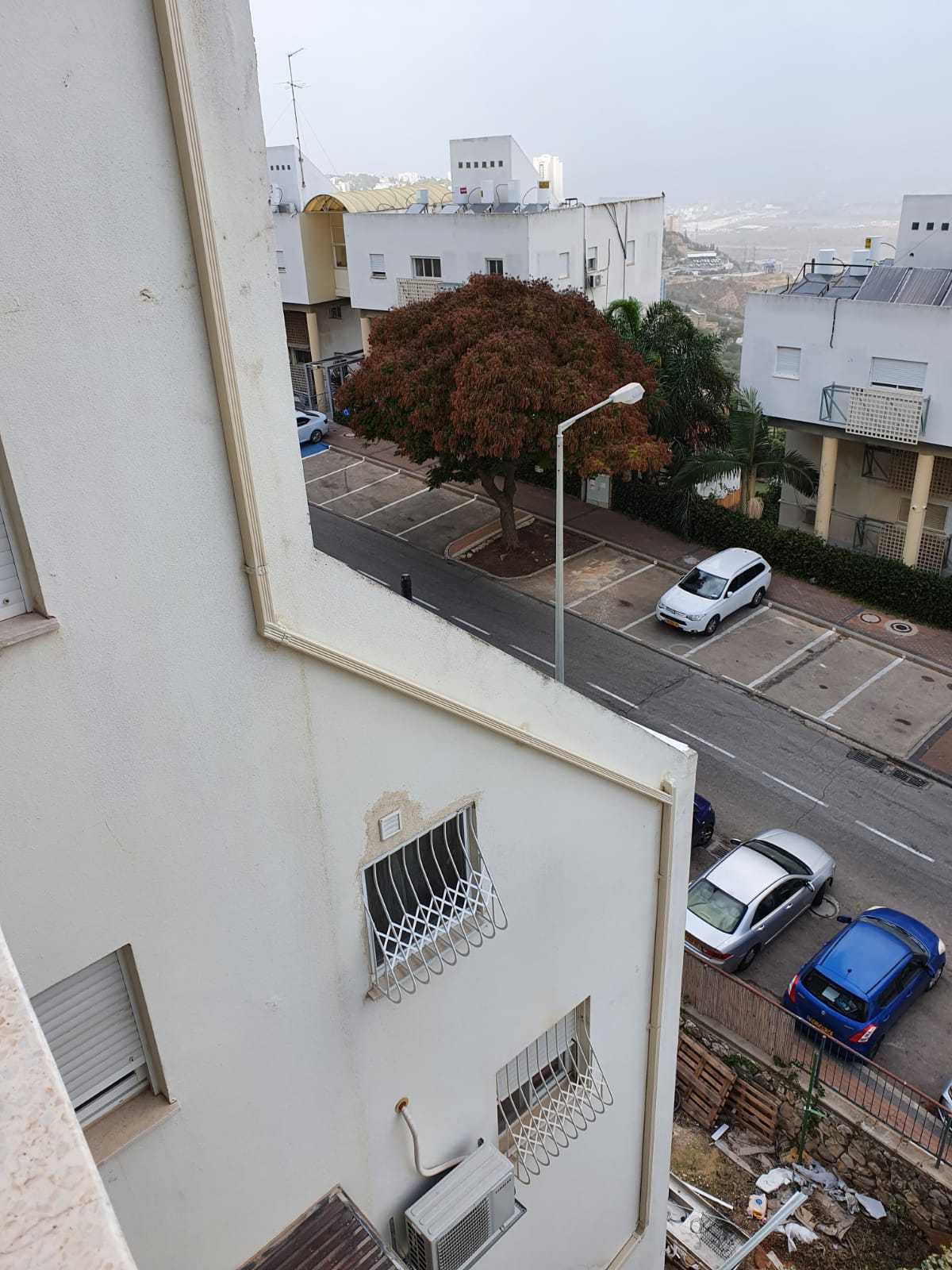 התקנה וניקוי מרזבים