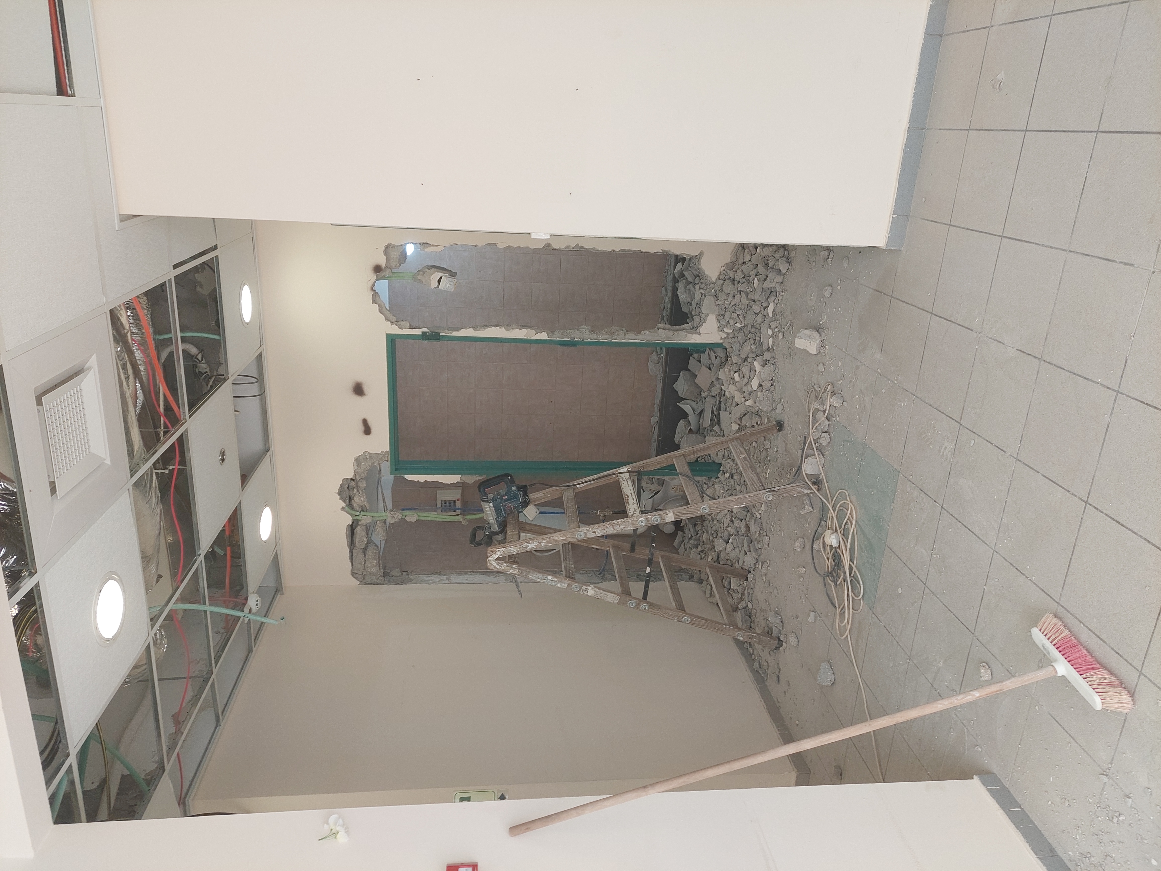 שיפוץ מכון רפואי