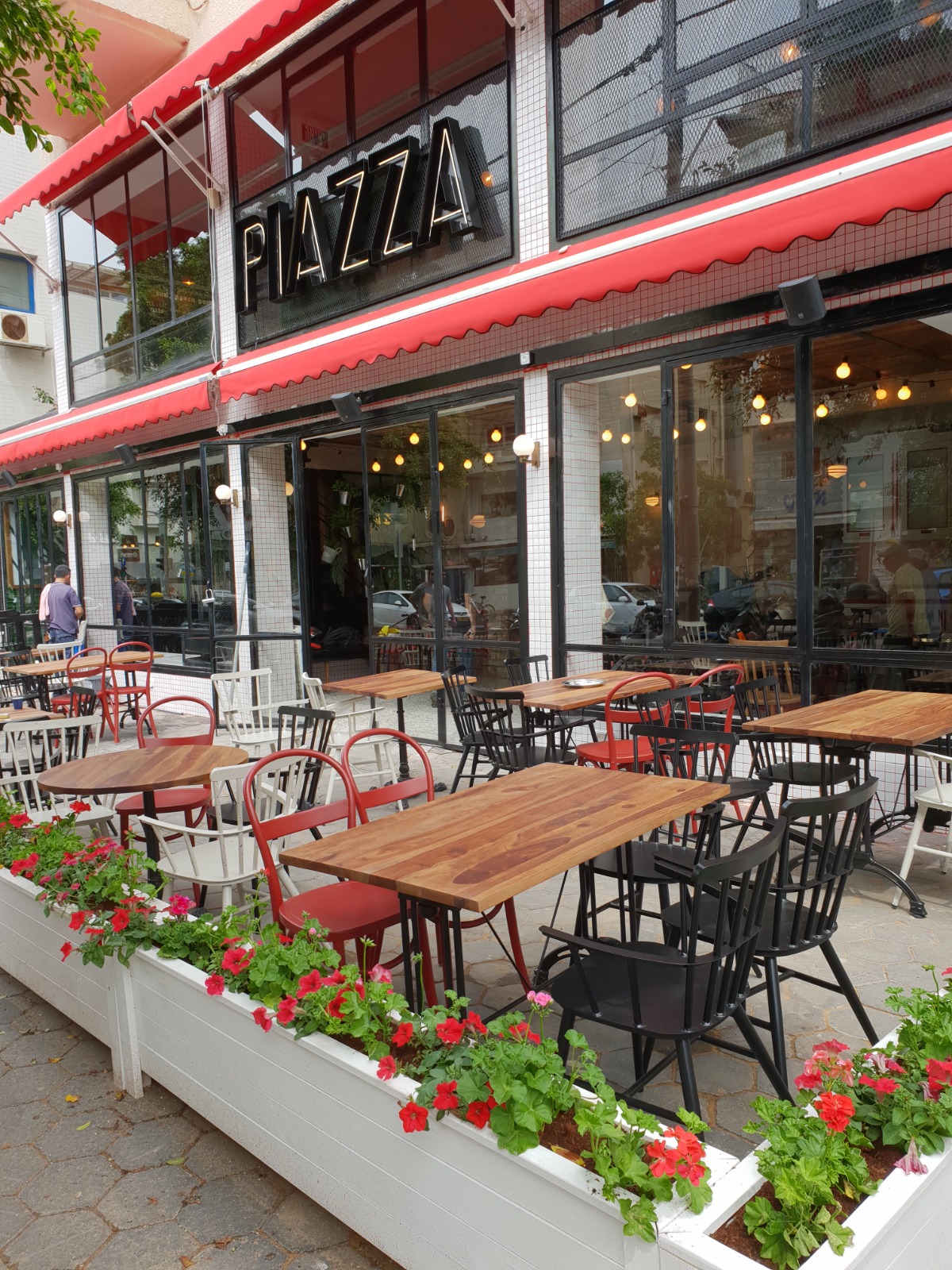 שיפוץ מסעדת פיצה בתל אביב