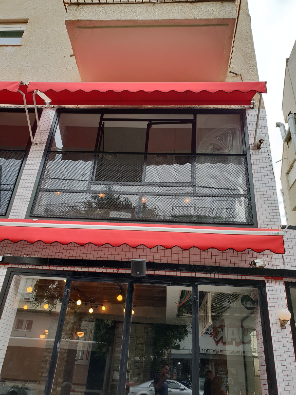 שיפוץ מסעדת פיצה בתל אביב