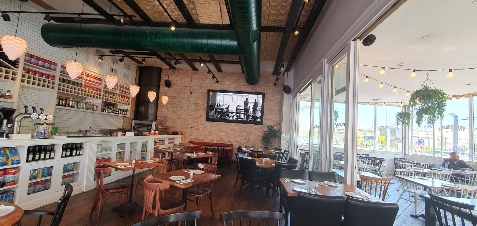 שיפוץ מסעדה בראשון לציון