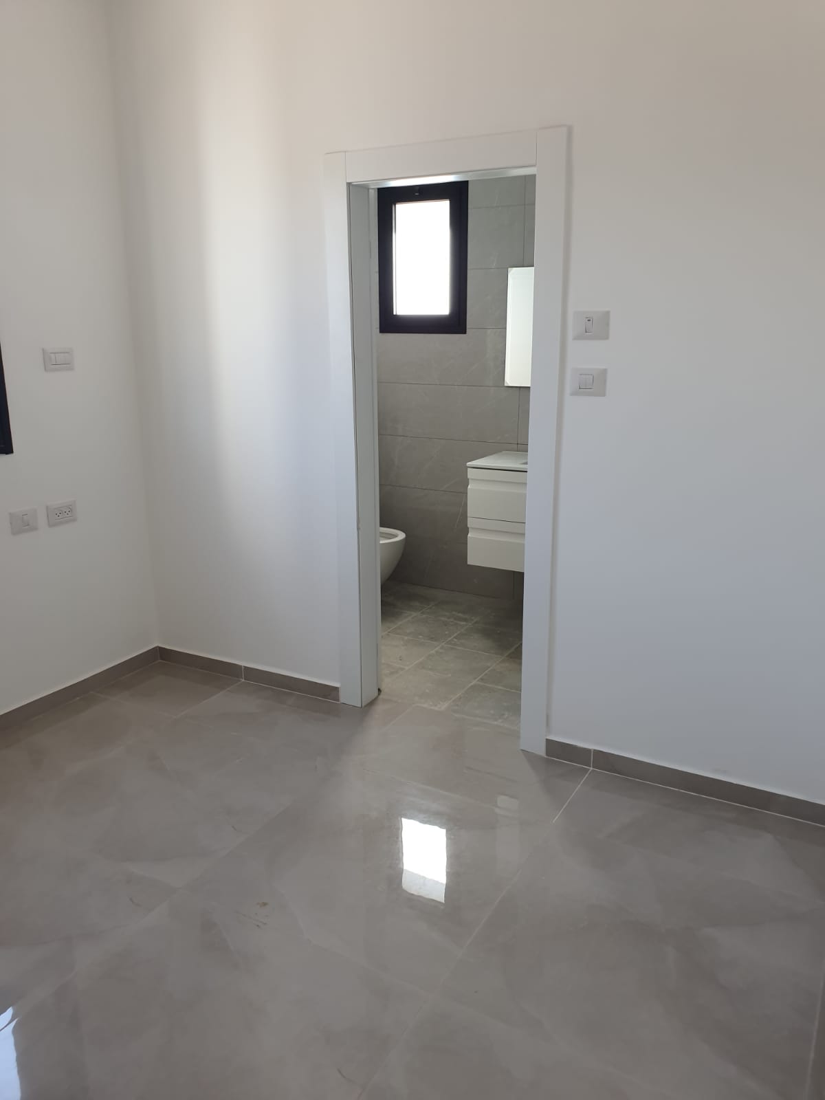 ריצוף פנים וחוץ