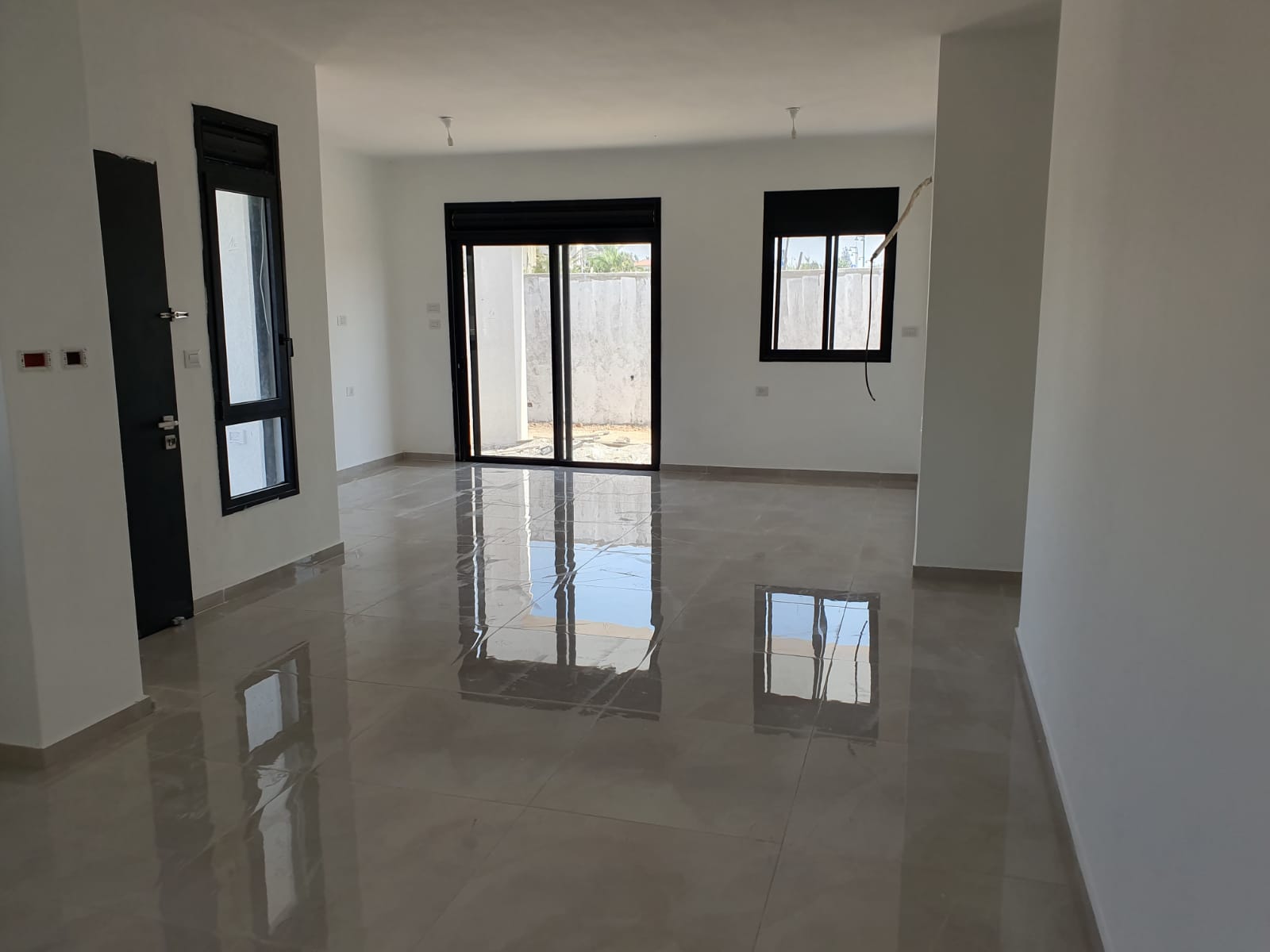 ריצוף פנים וחוץ