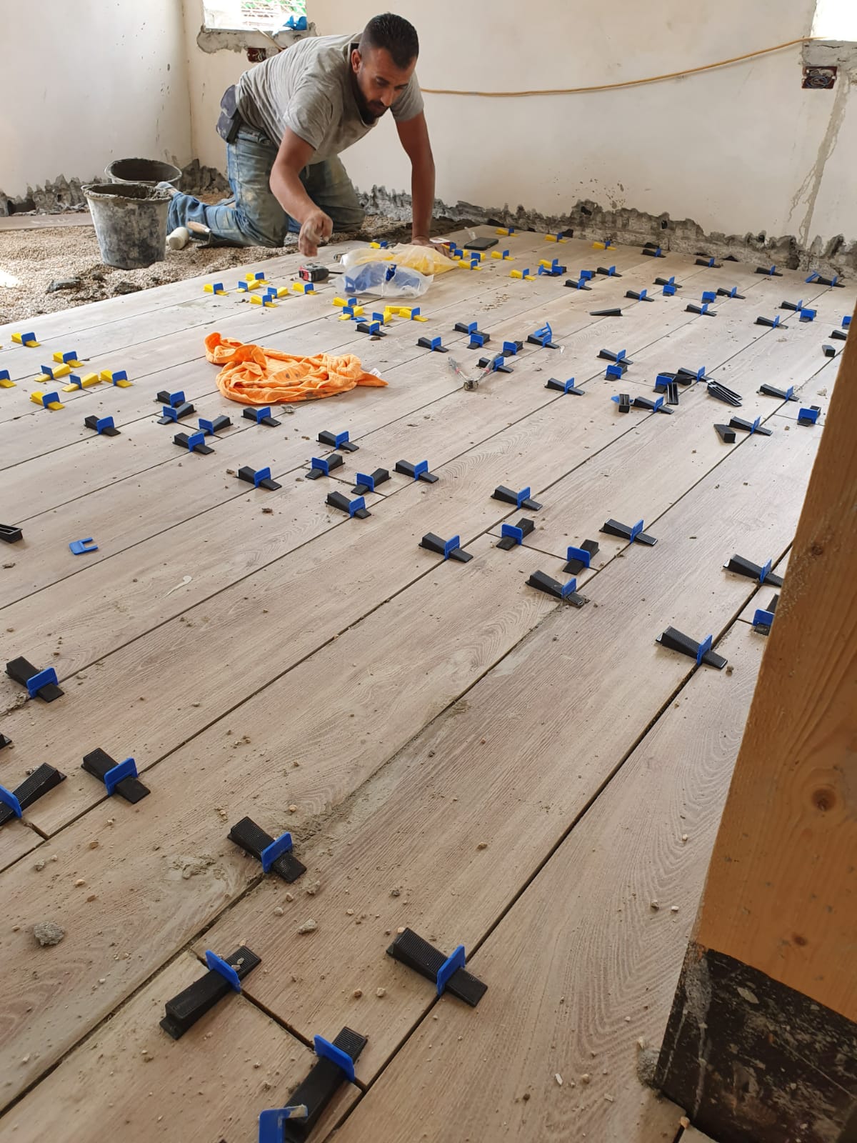 ריצוף פנים וחוץ