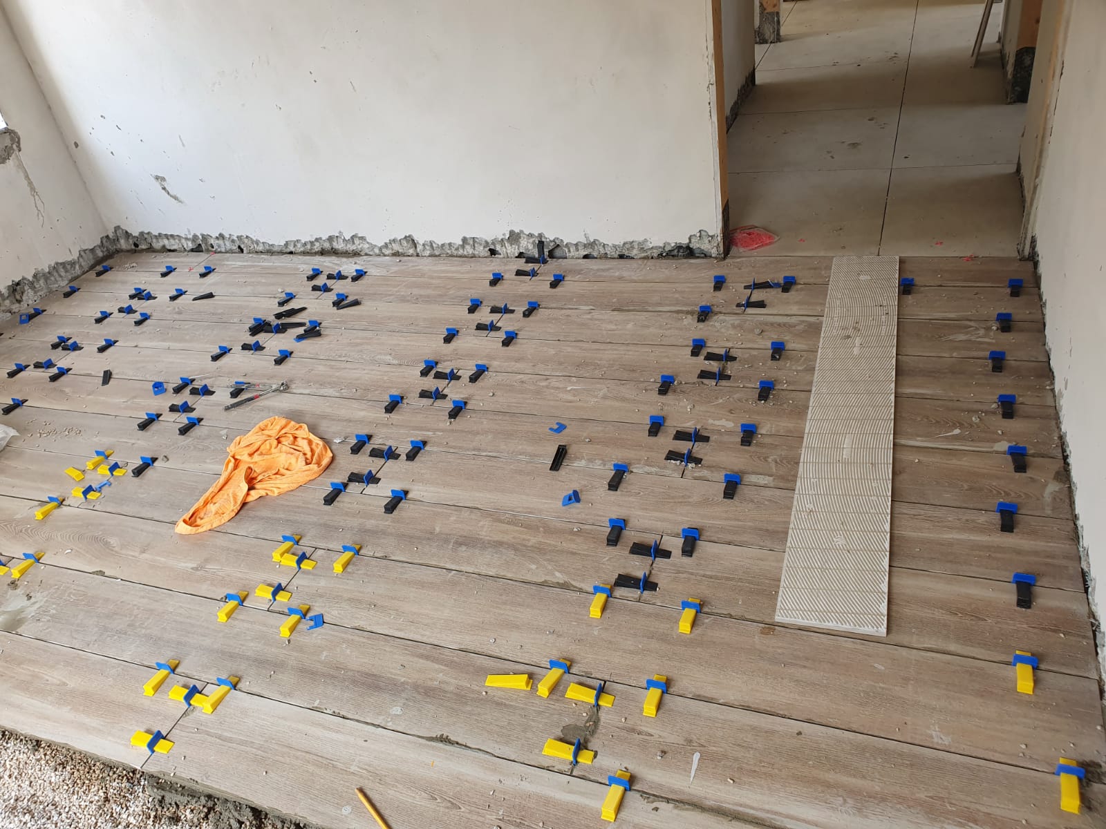 ריצוף פנים וחוץ