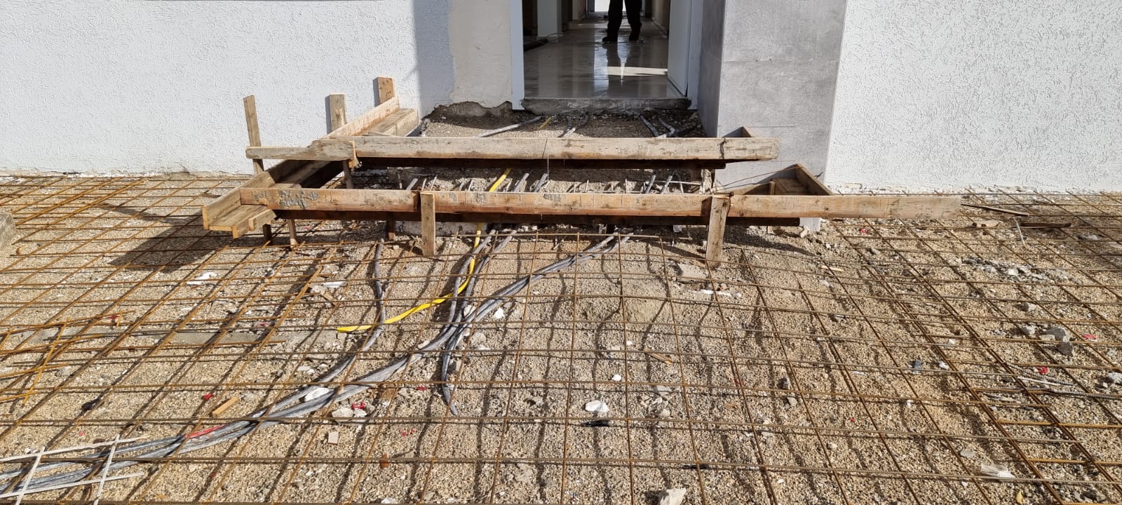 ריצוף פנים וחוץ